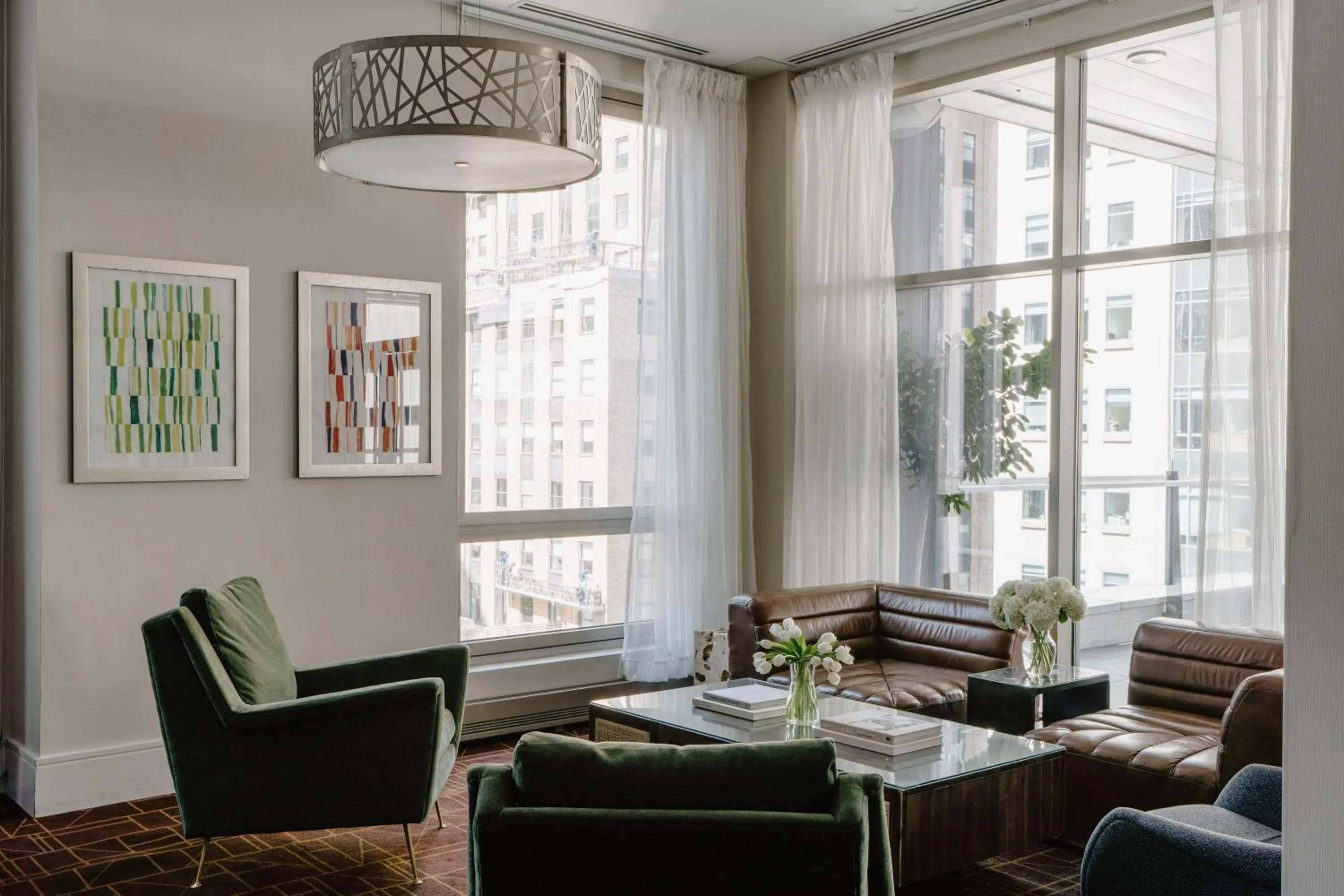 Living room in Club Quarters Hotel Grand Central, New York