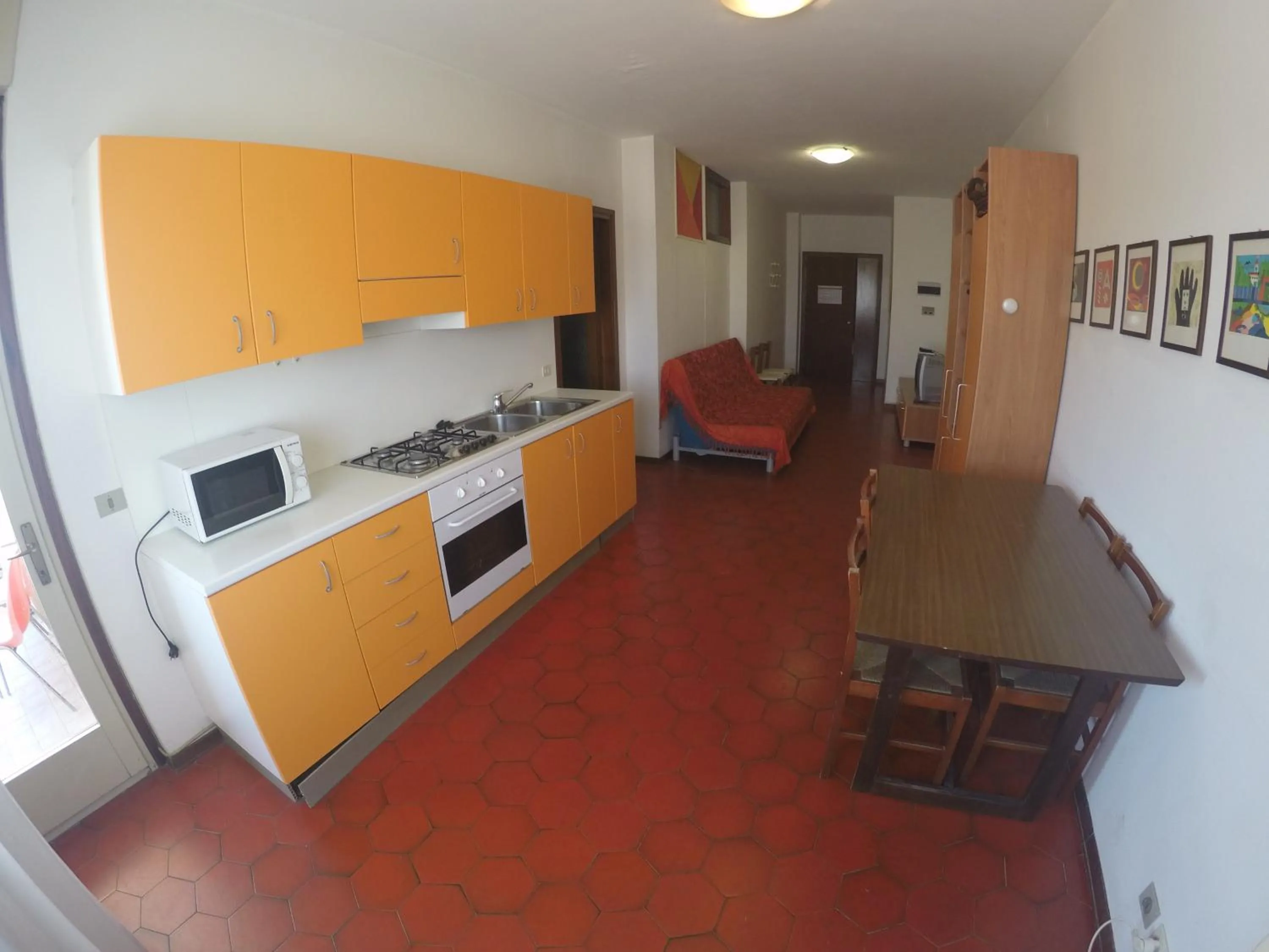 Kitchen or kitchenette in Condominio Commerciale