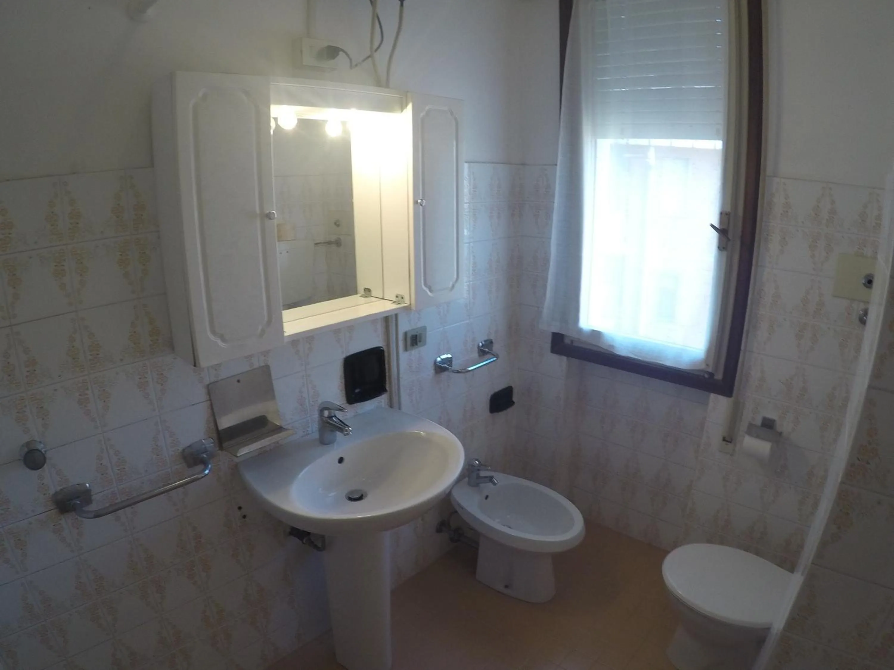 Bathroom in Condominio Commerciale