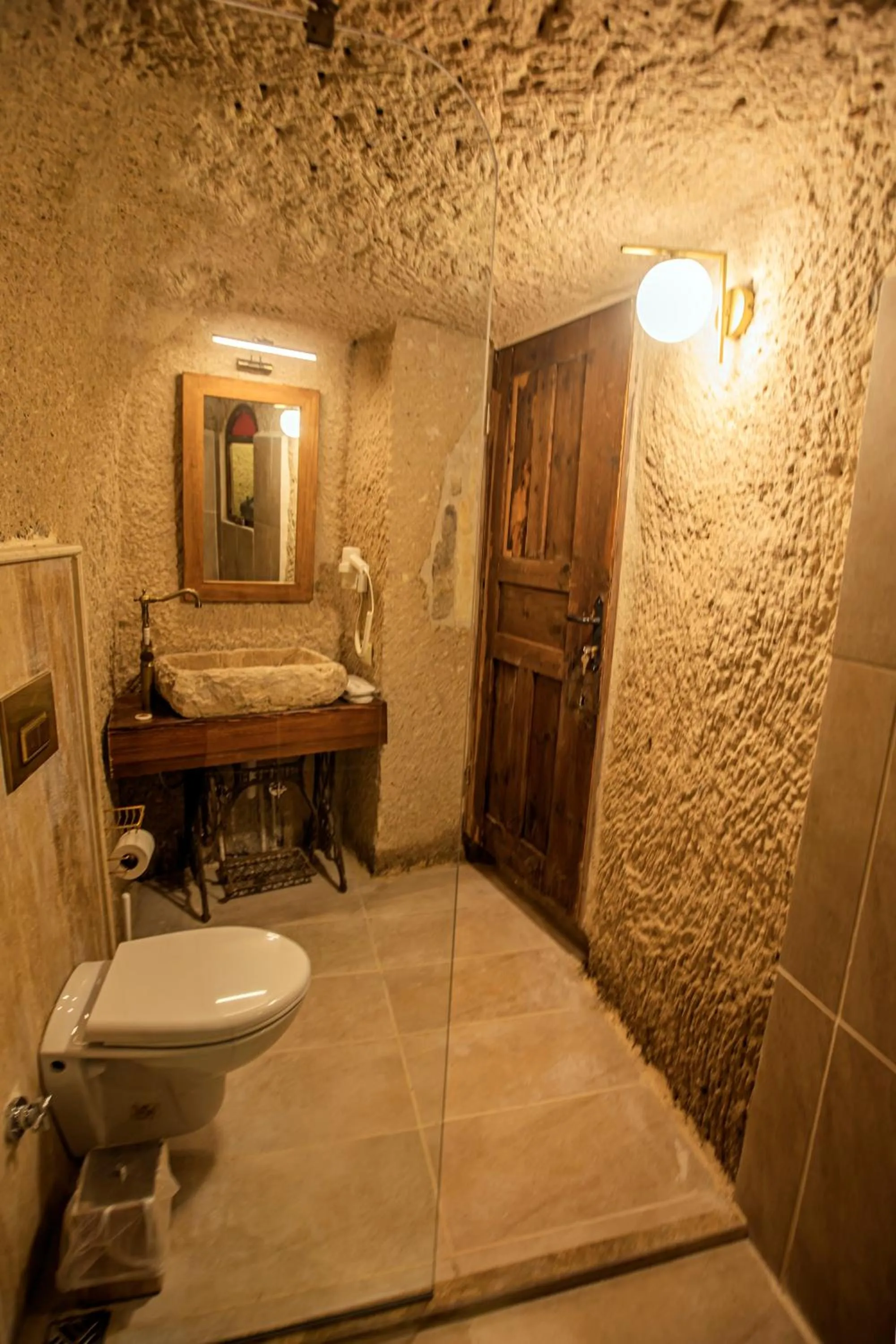 Toilet in Cappadocia Eagle Cave Inn