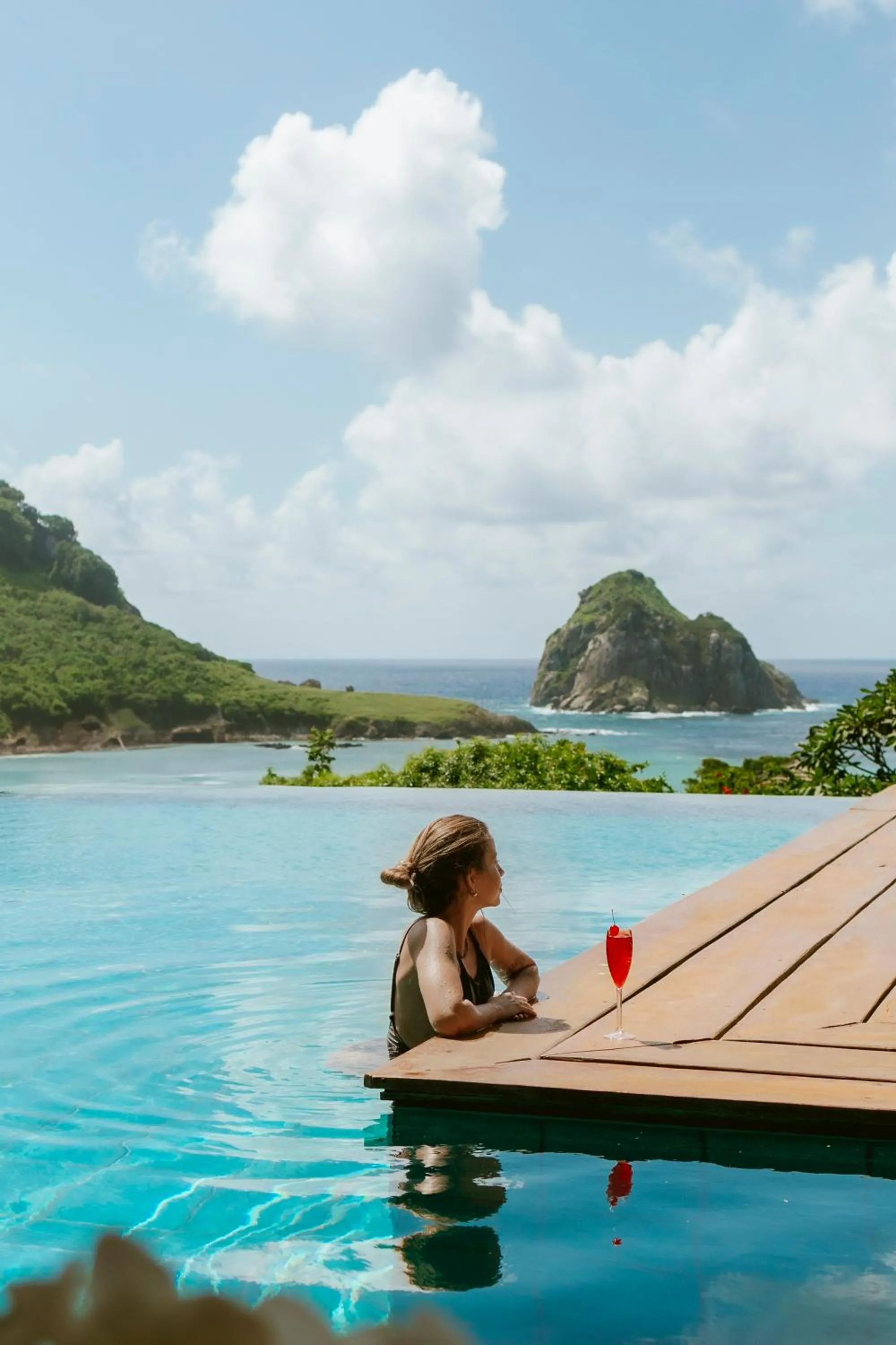 Pool view in Pousada Maravilha