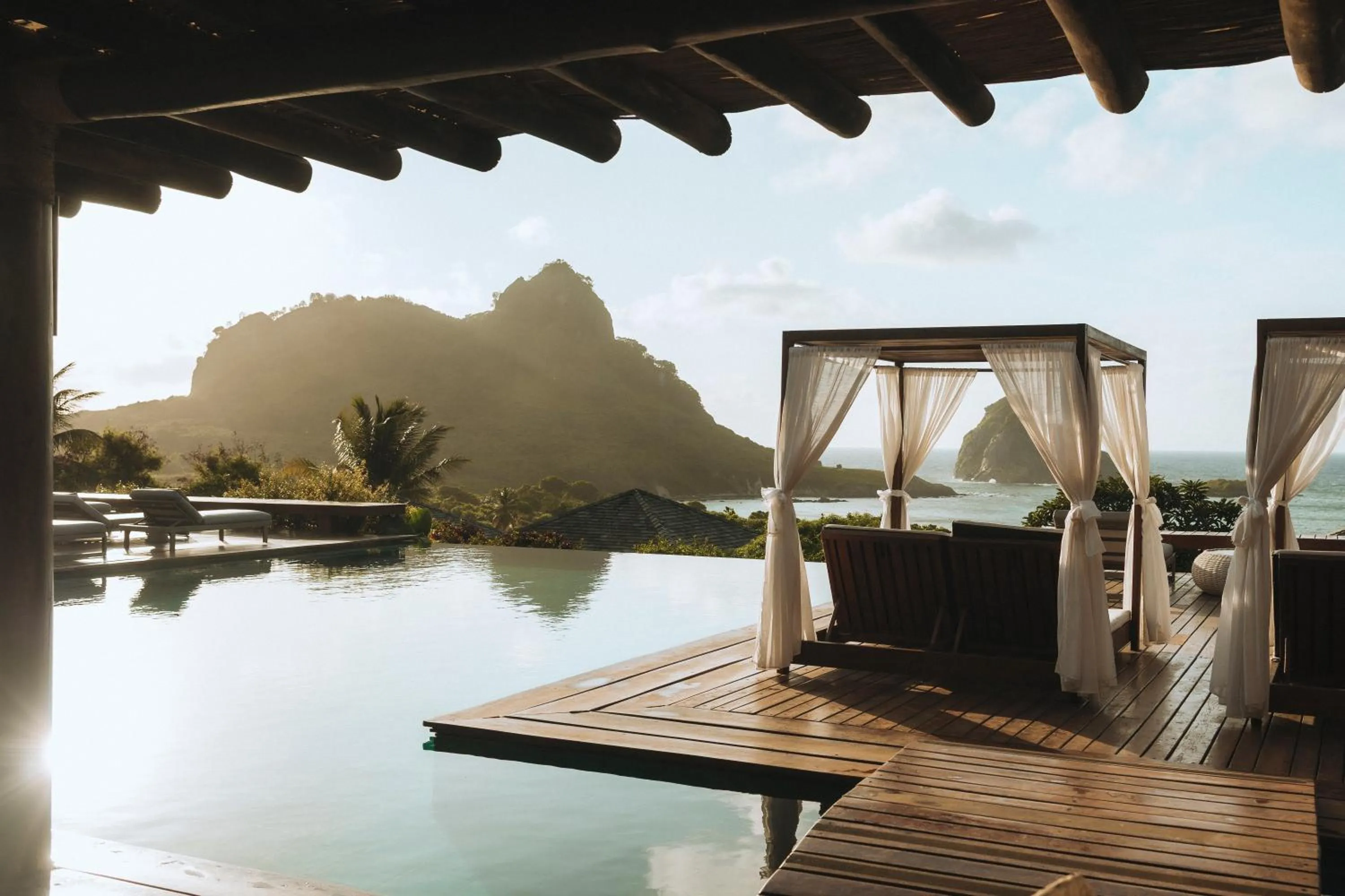 Swimming pool in Pousada Maravilha