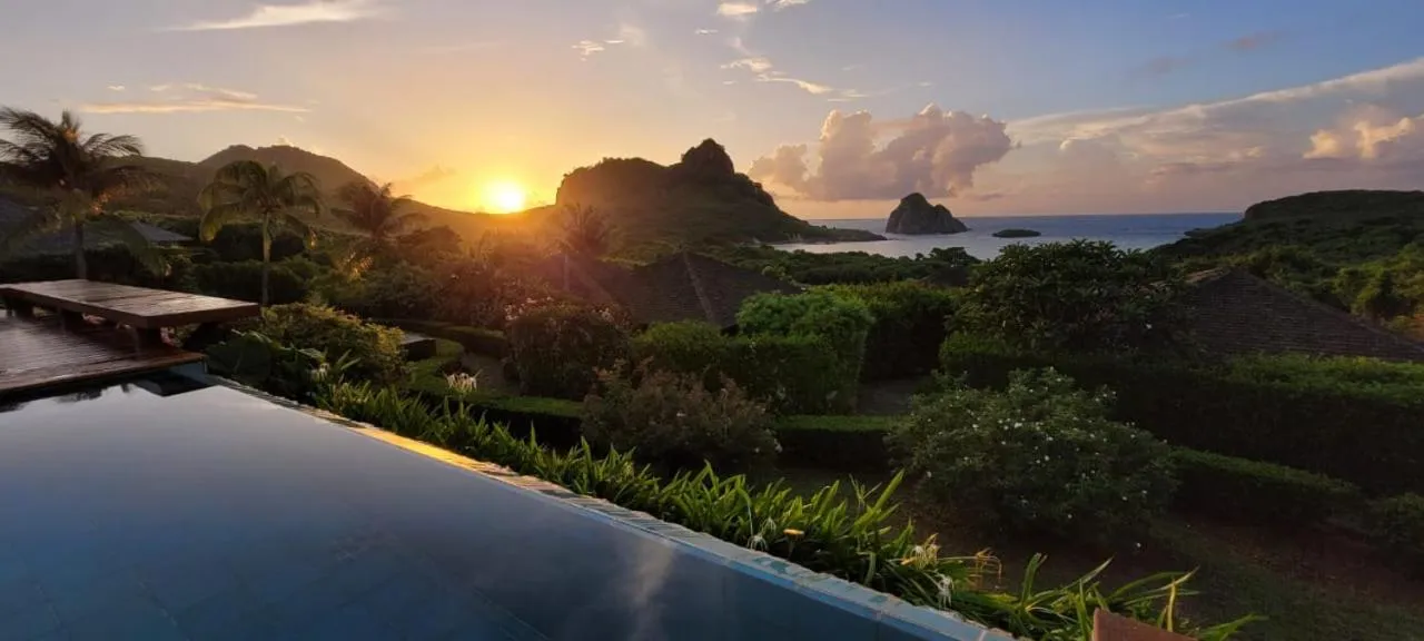 Swimming pool in Pousada Maravilha