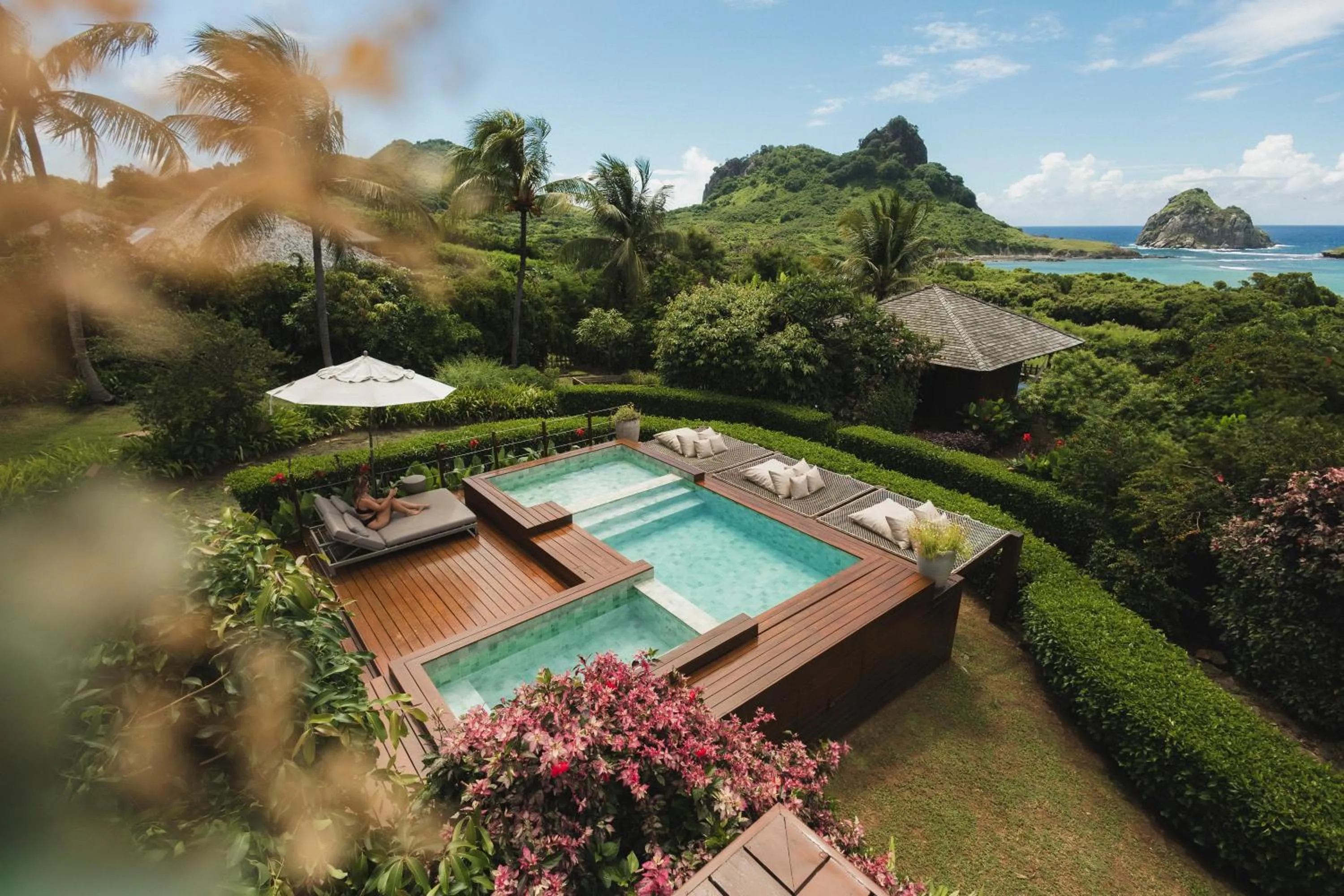 Swimming pool in Pousada Maravilha