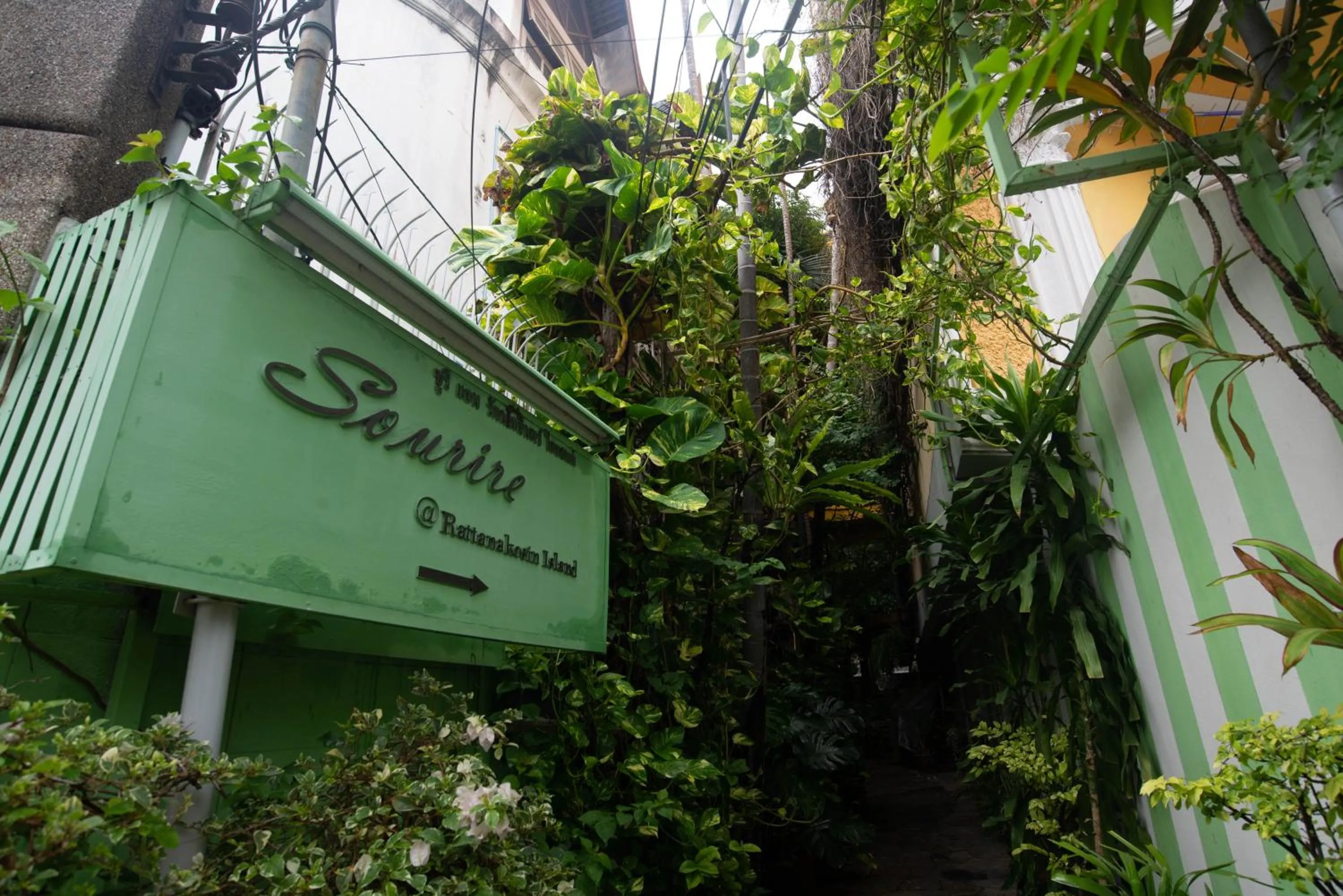 Property building in Sourire at Rattanakosin Island Hotel