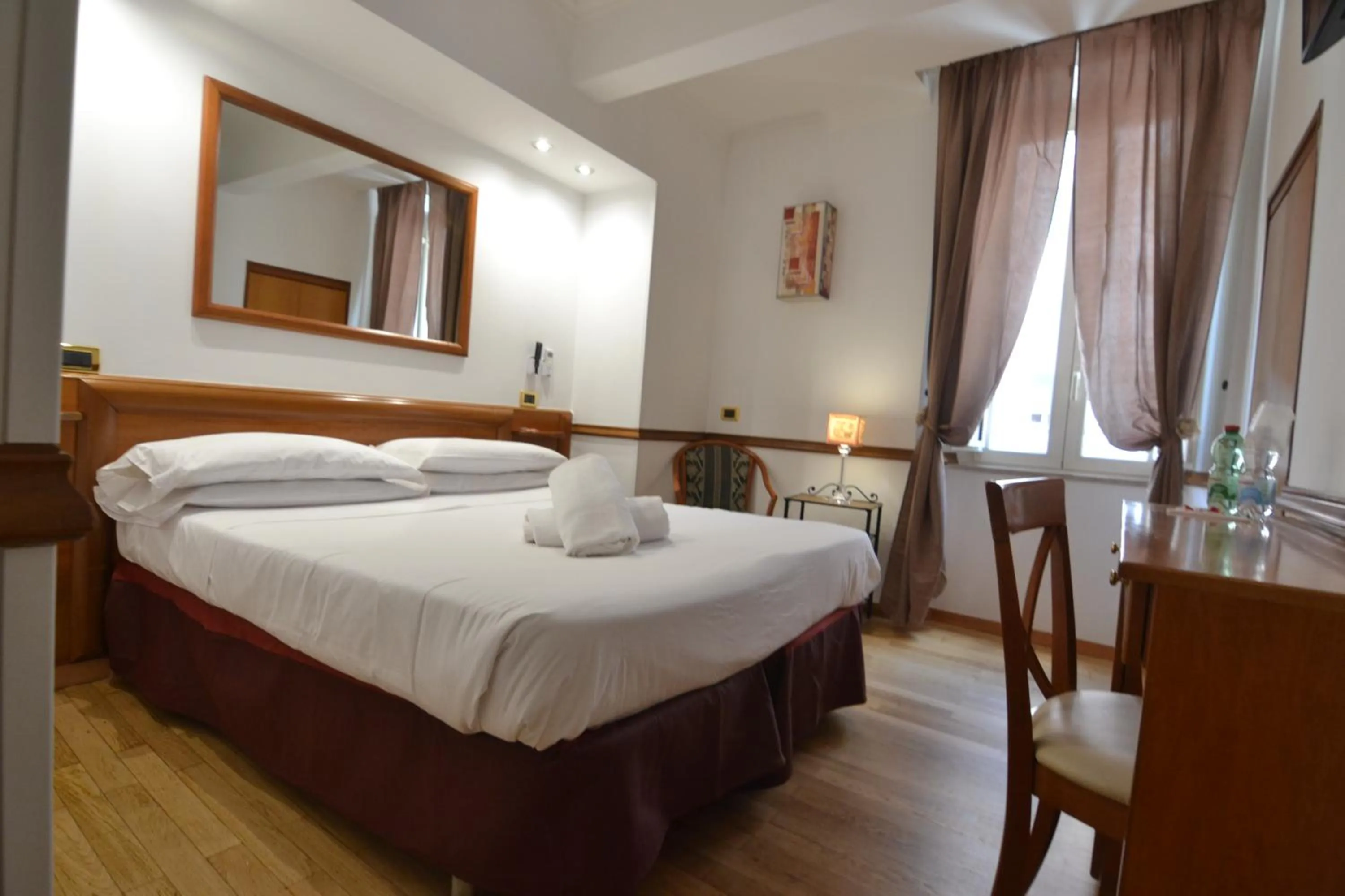 Bedroom, Bed in Hotel Santa Prassede