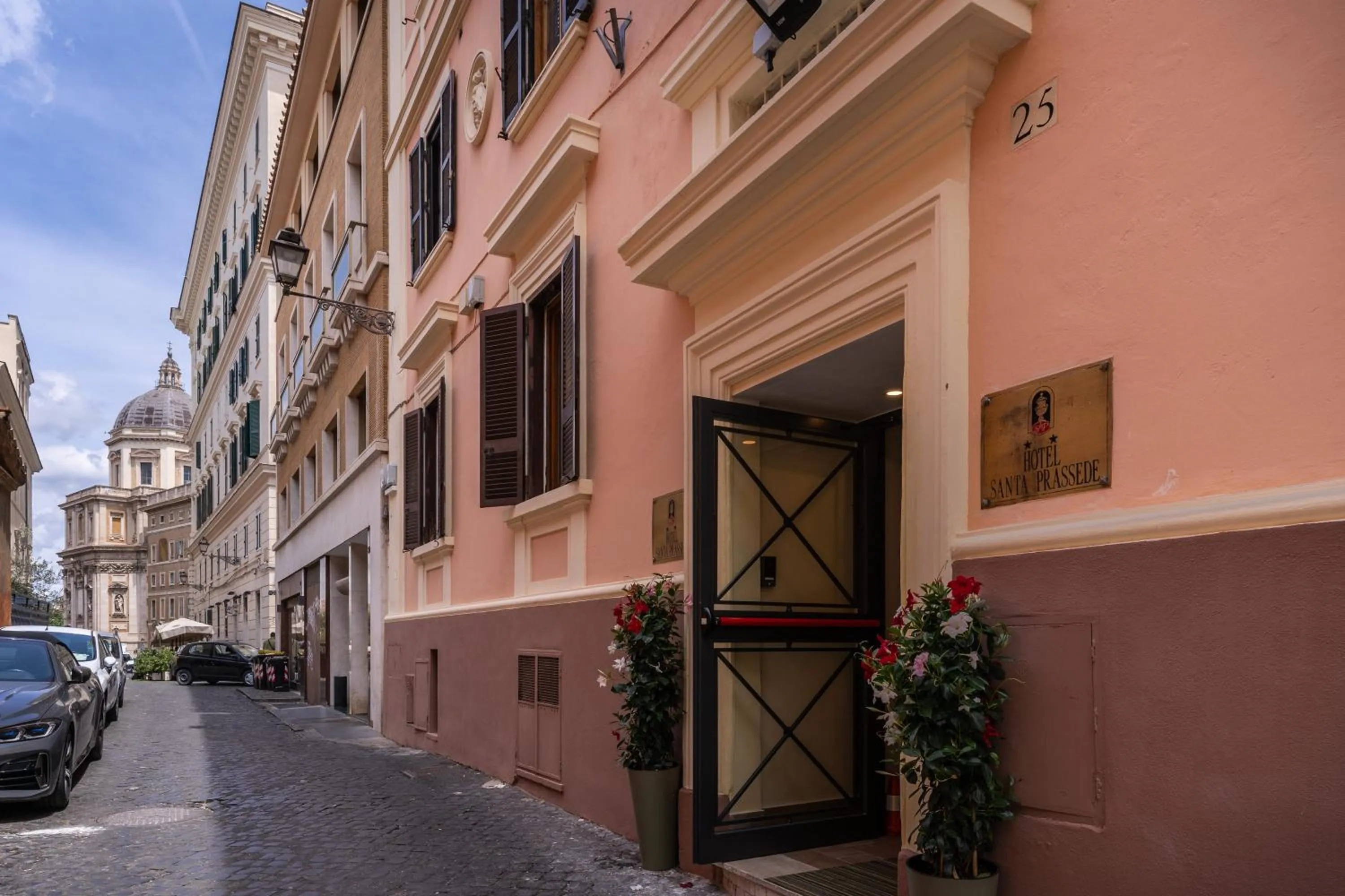 Property building in Hotel Santa Prassede