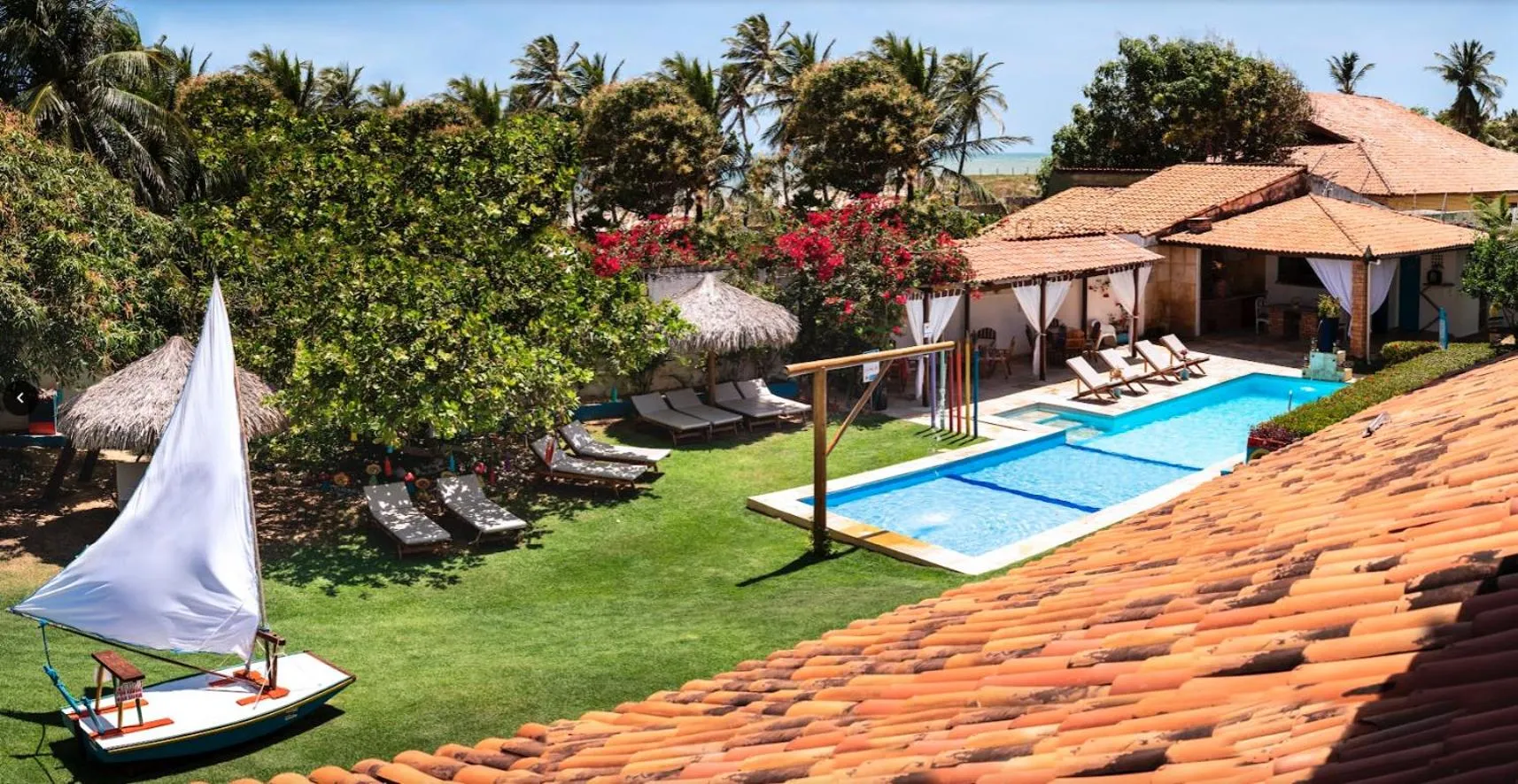 Pool view in Pousada & Food 3 Abelhas