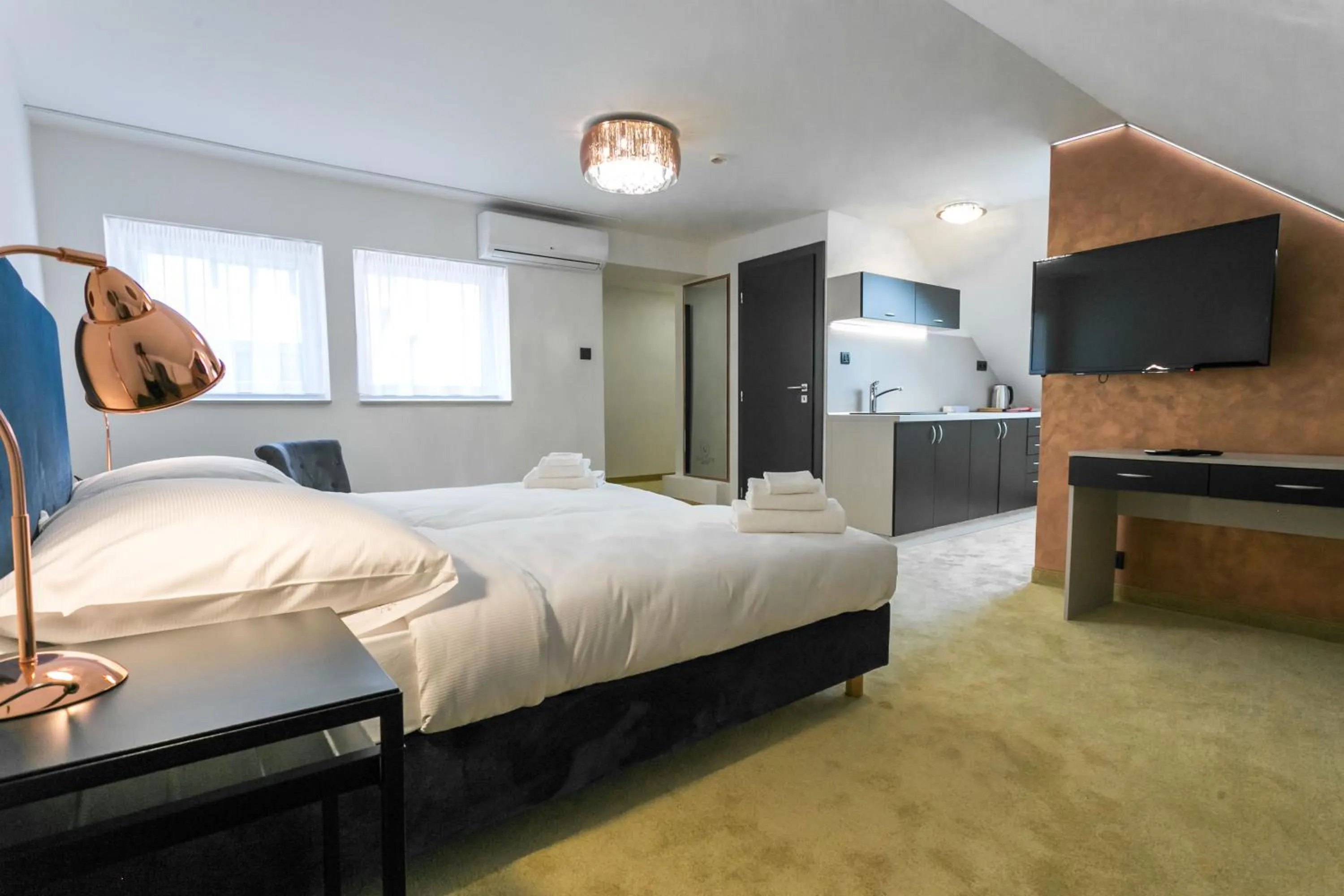 Bedroom, Bed in Apart Hotel GOLDEN apartments