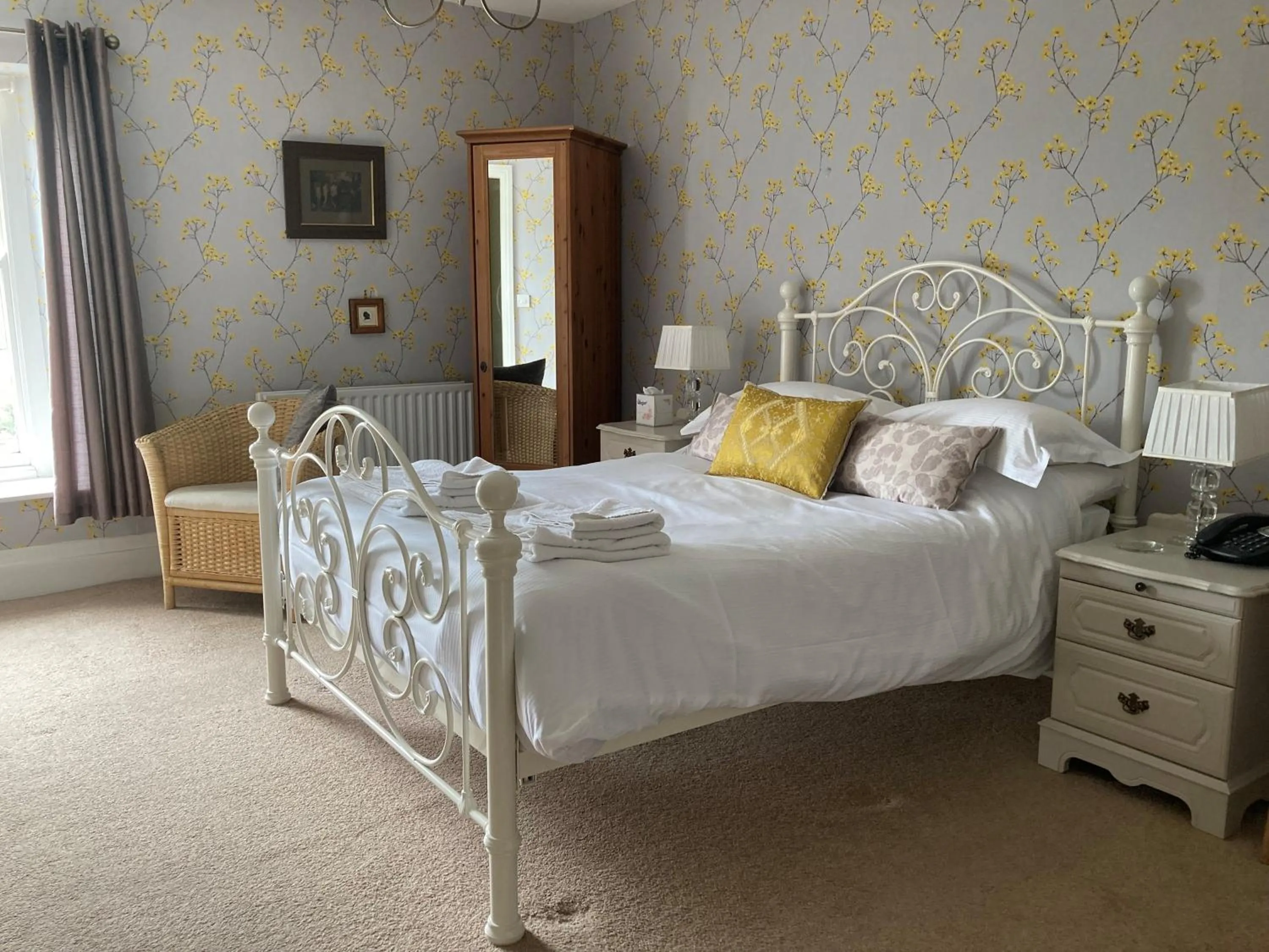 Bed in The Punch Bowl Inn