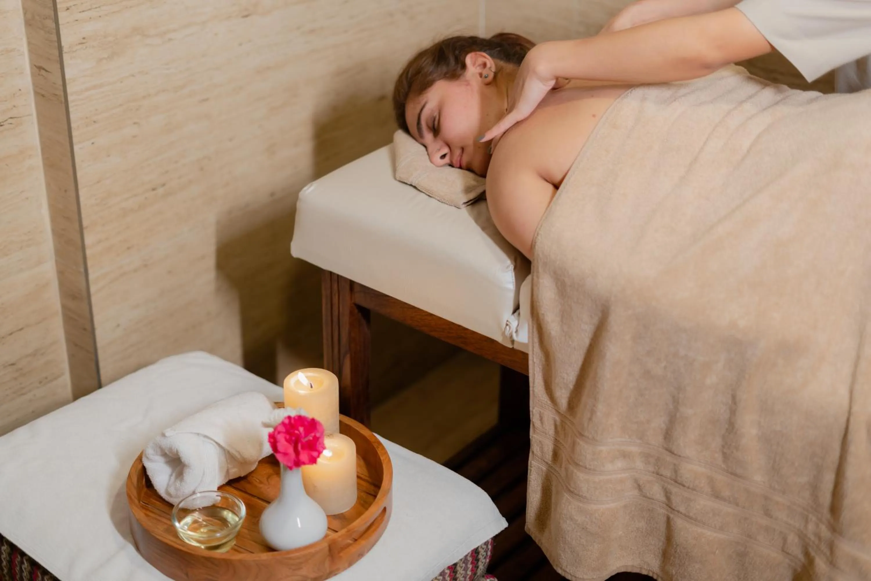 Spa and wellness centre/facilities in 8fold by LaRiSa