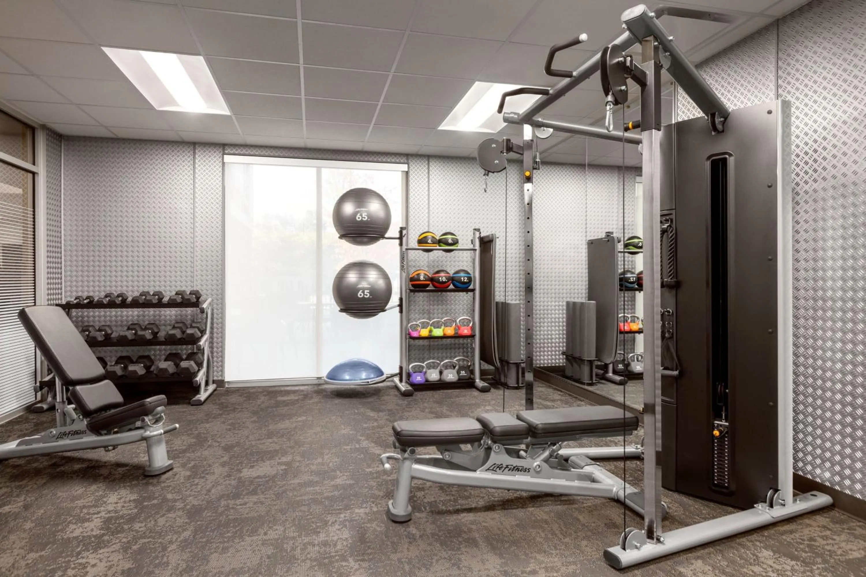 Fitness centre/facilities in Fairfield Inn & Suites by Marriott Hershey Chocolate Avenue