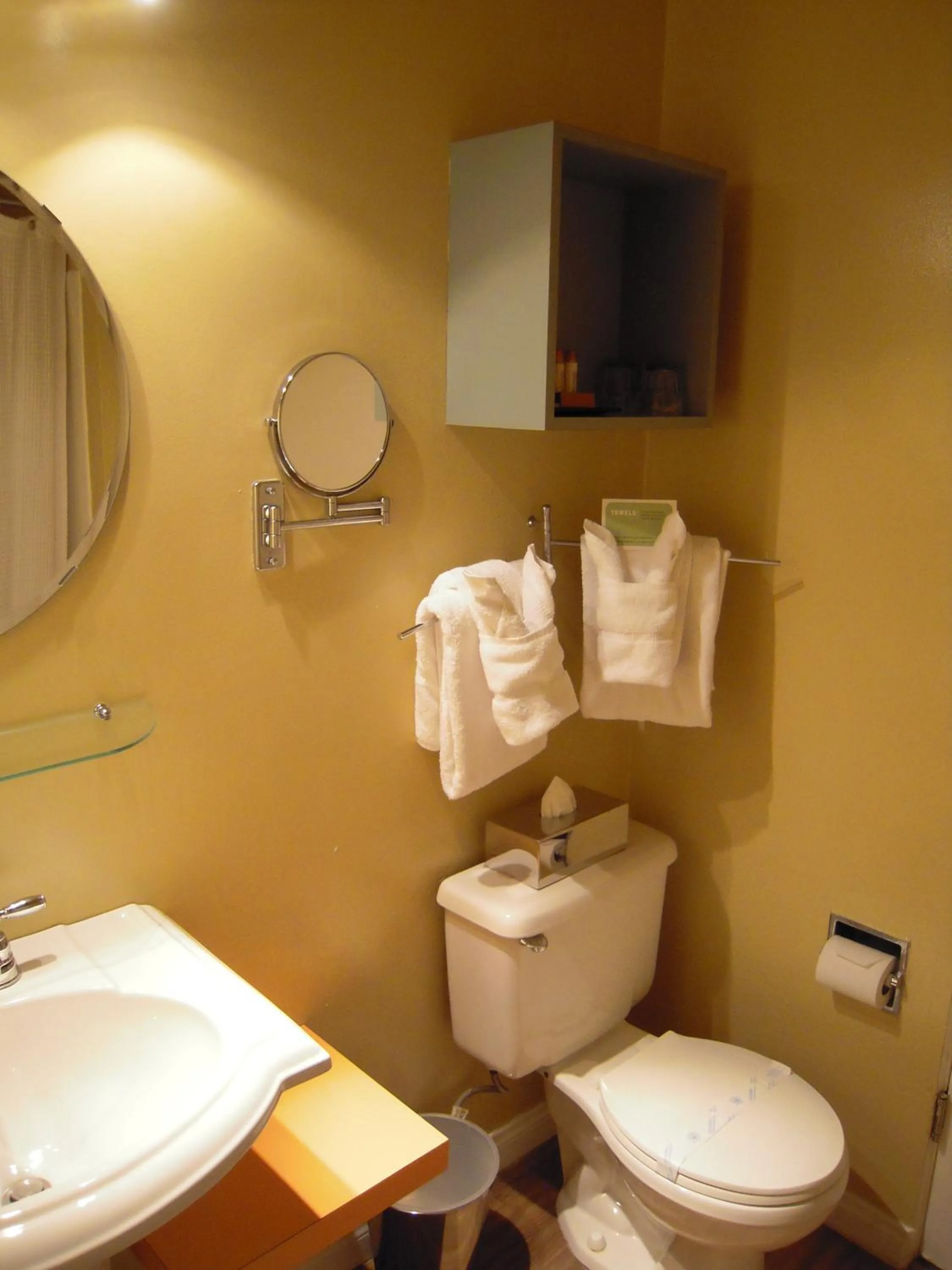 Bathroom in Magic Castle Hotel