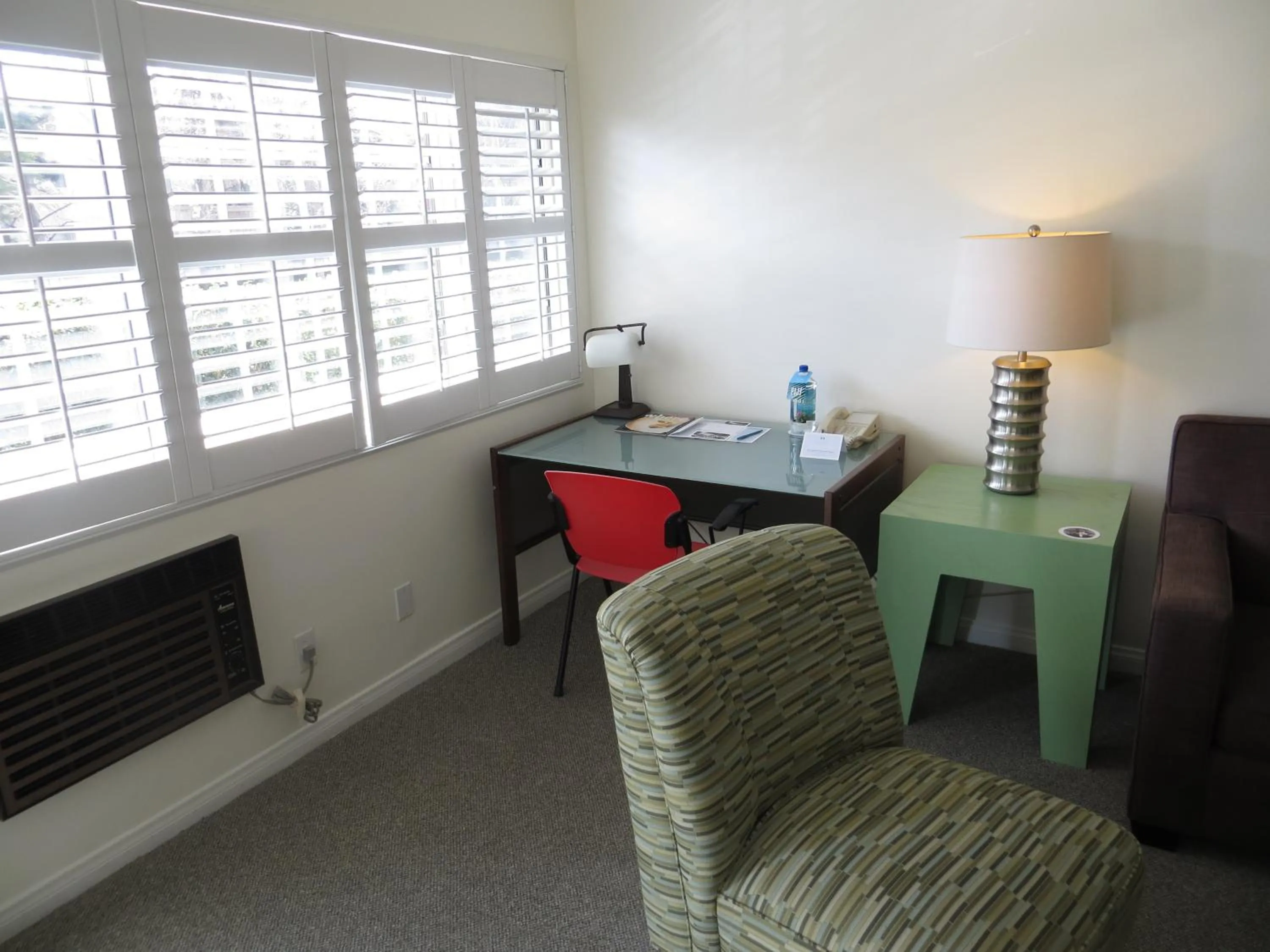Living room in Magic Castle Hotel