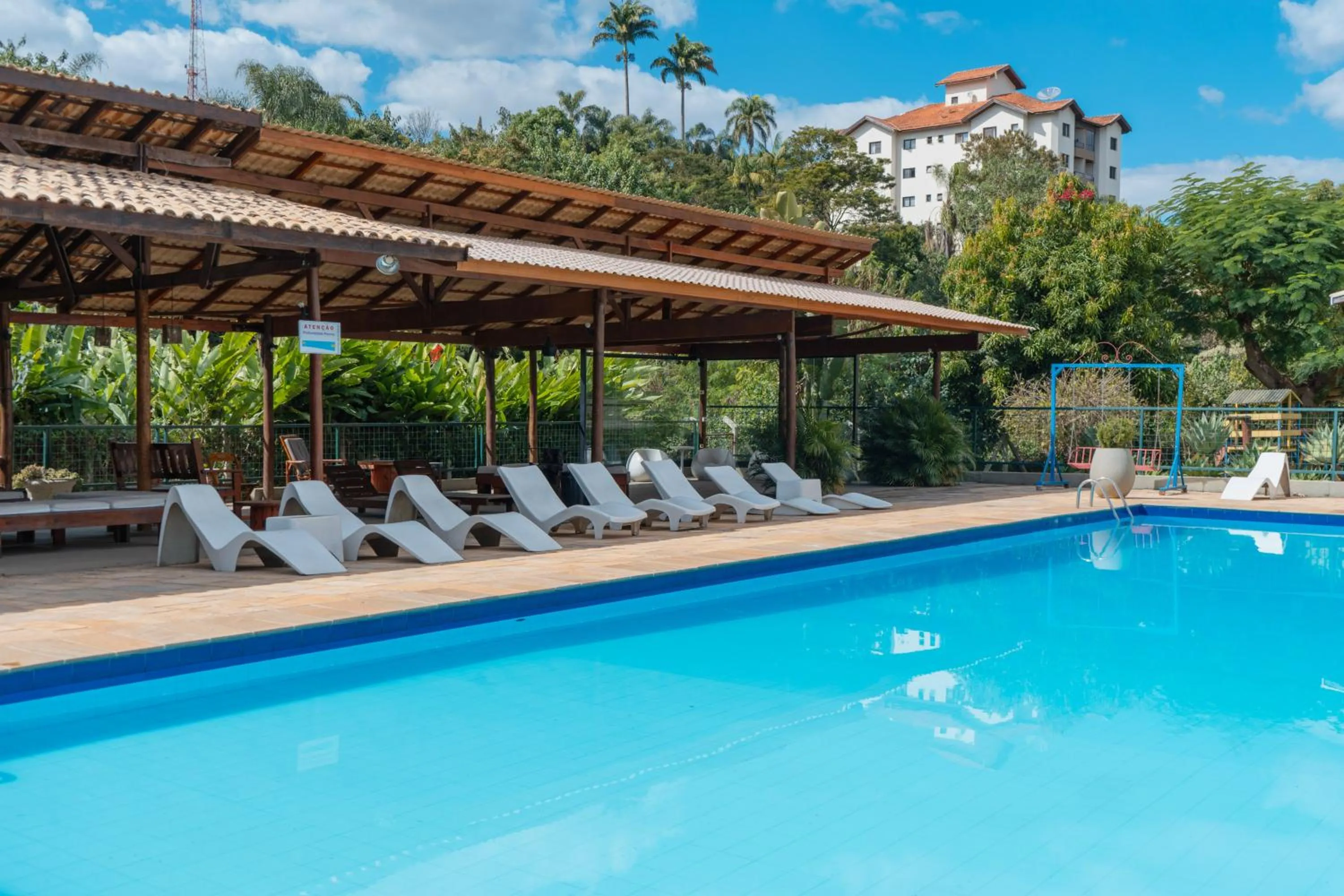 Swimming pool in Hotel Santiago