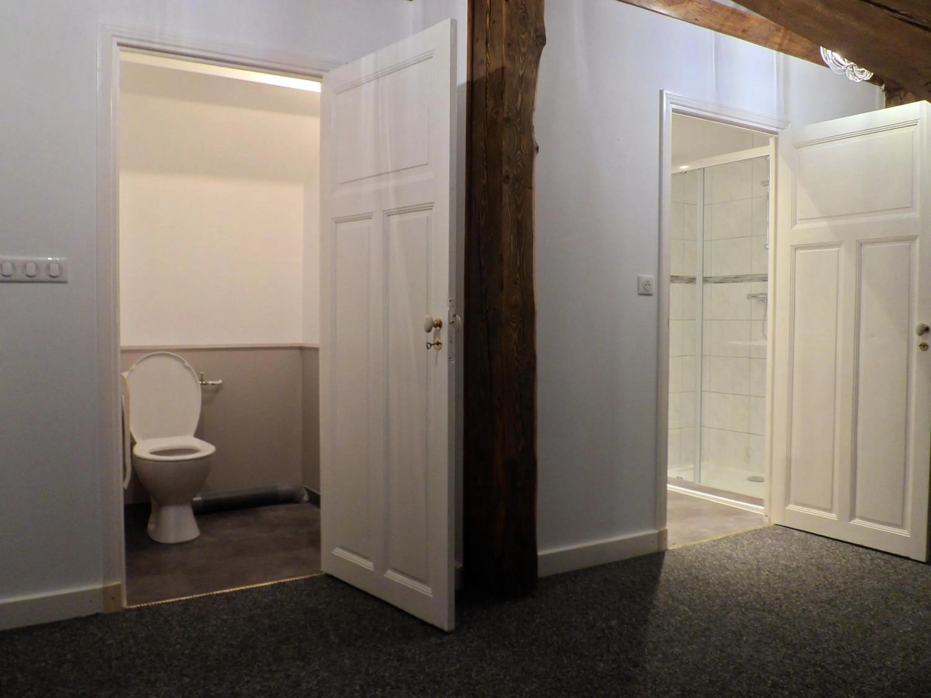 Toilet in Le Pont du Roy