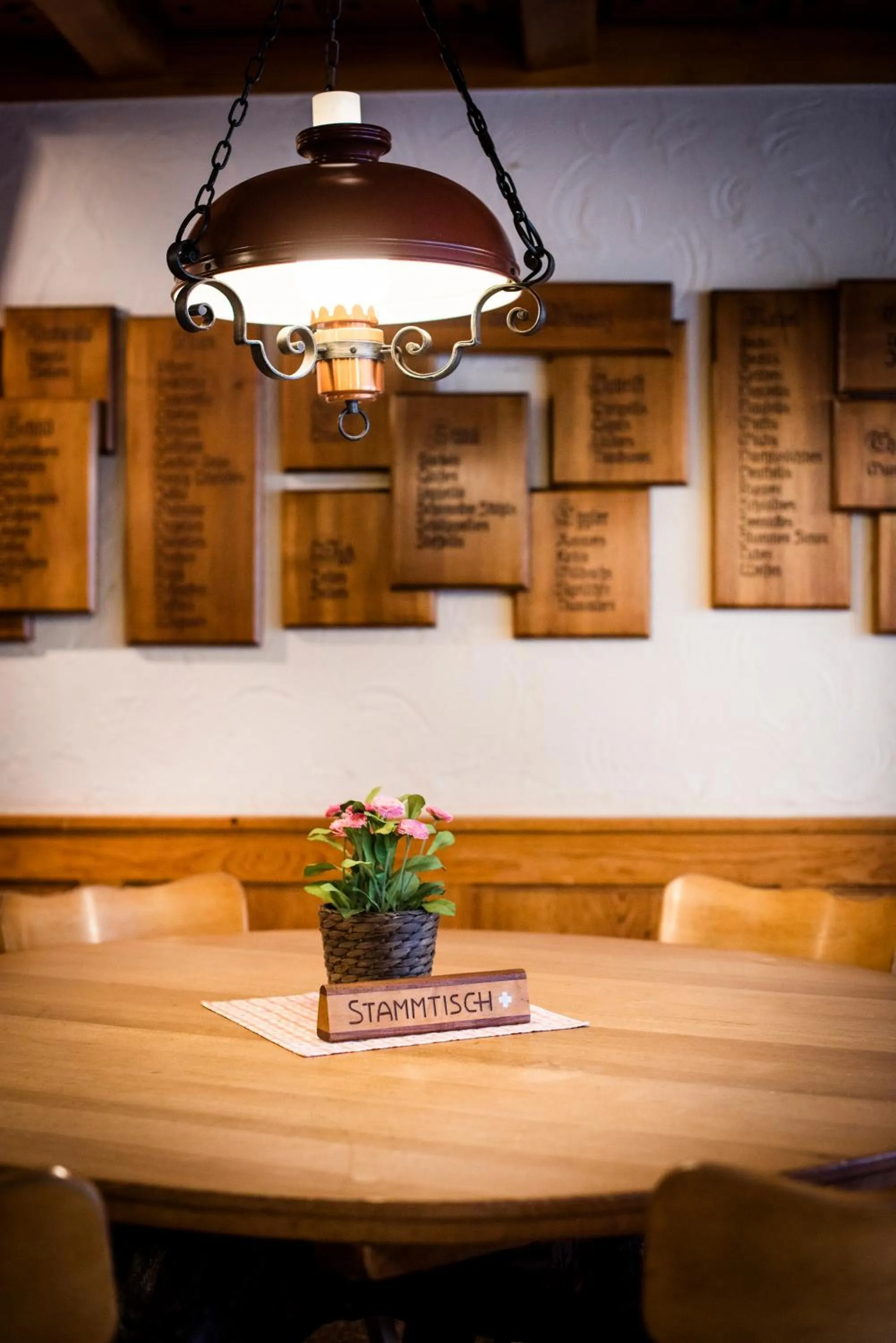 Restaurant/places to eat in Hotel Weisses Kreuz