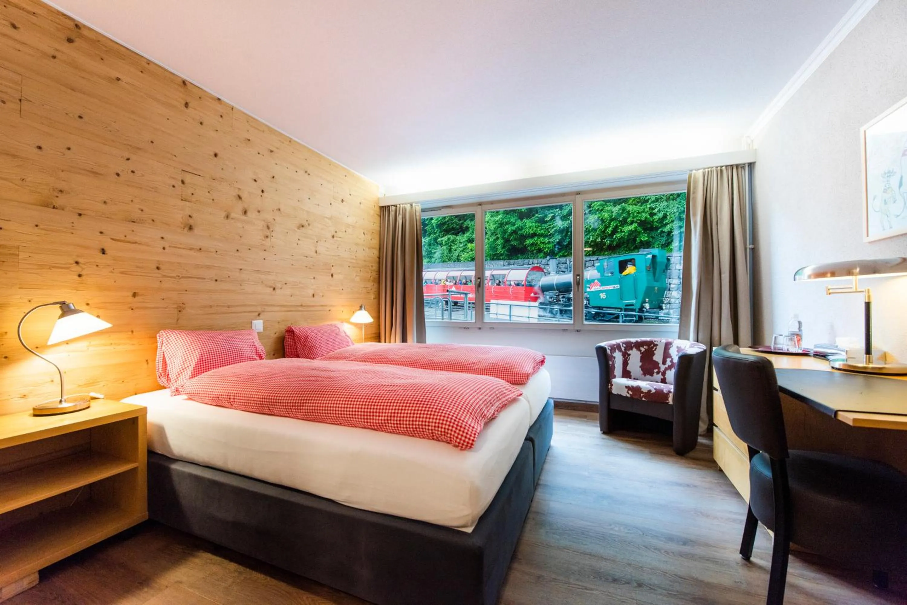 Photo of the whole room, Bed in Hotel Weisses Kreuz