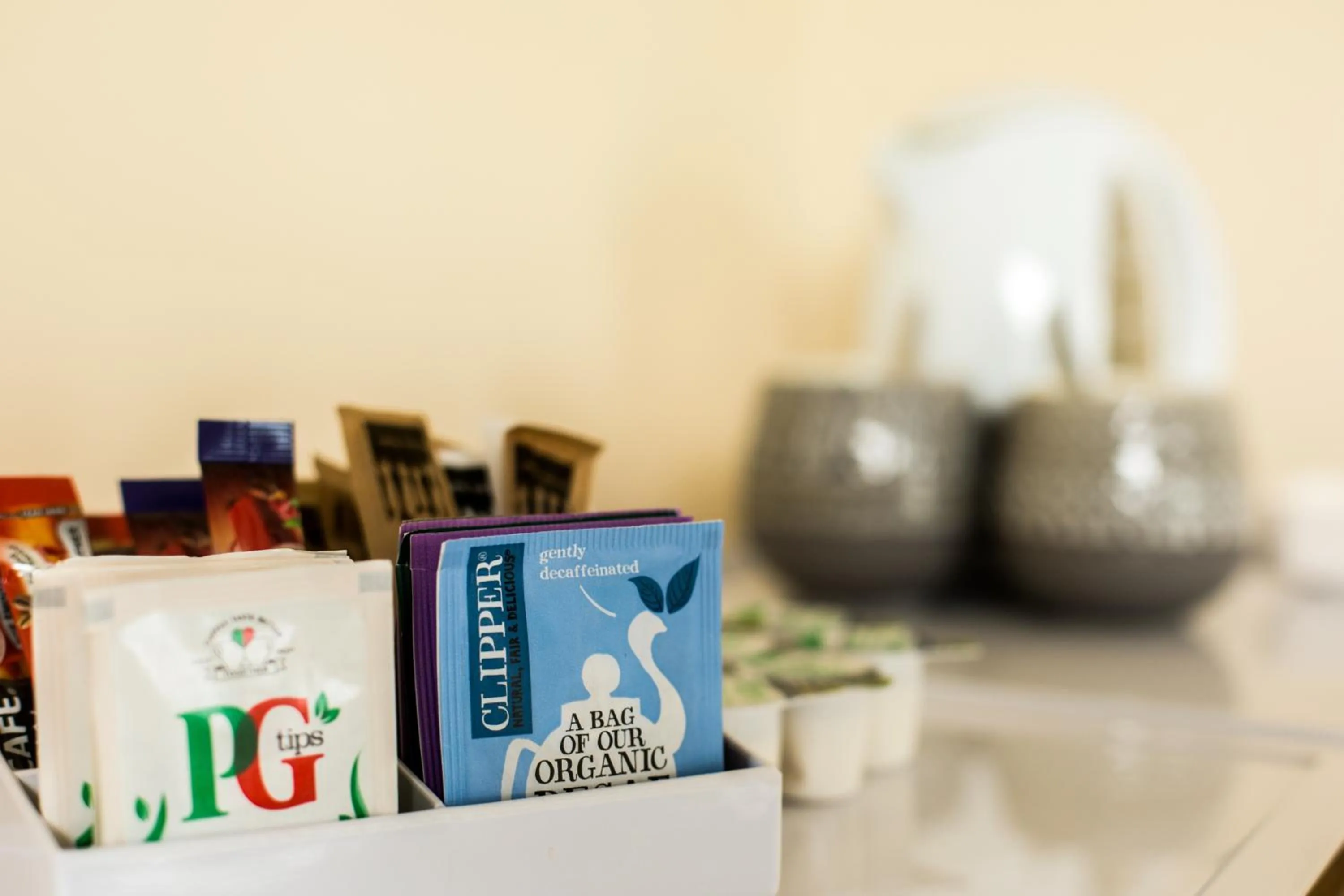 Coffee/tea facilities in King Arthurs Arms