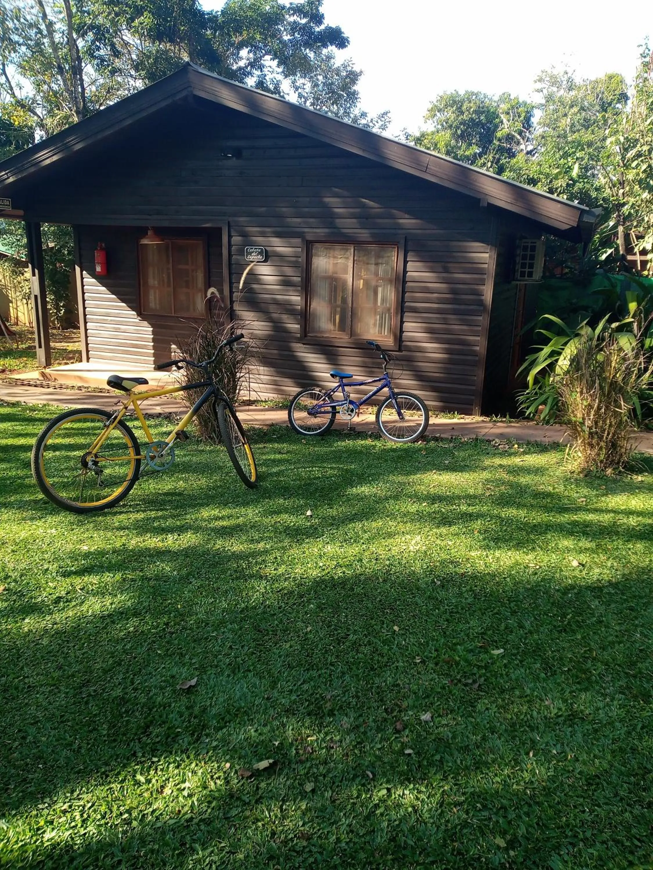 Garden in El Descanso Iguazú by DOT Cabana