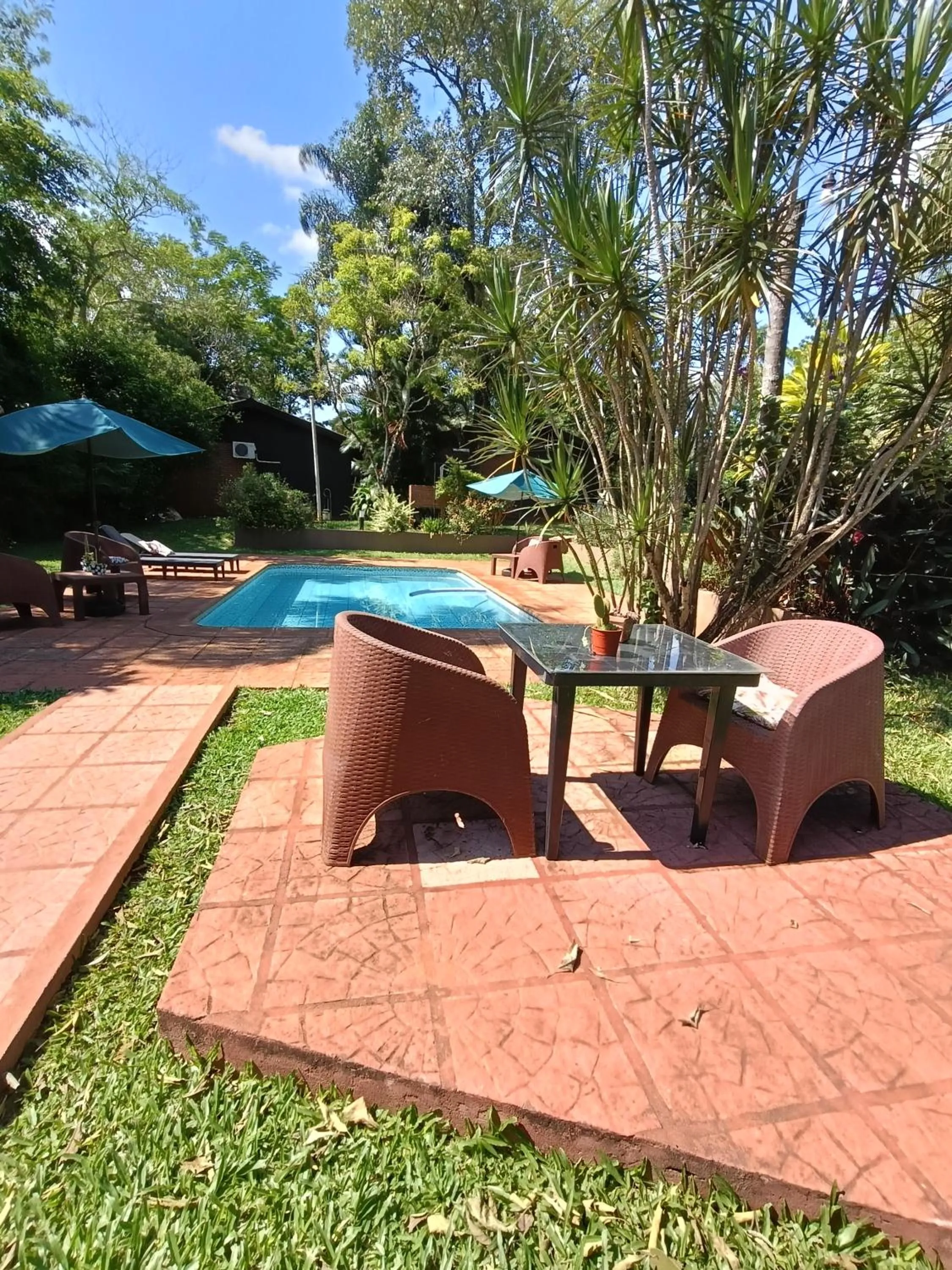 Pool view in El Descanso Iguazú by DOT Cabana