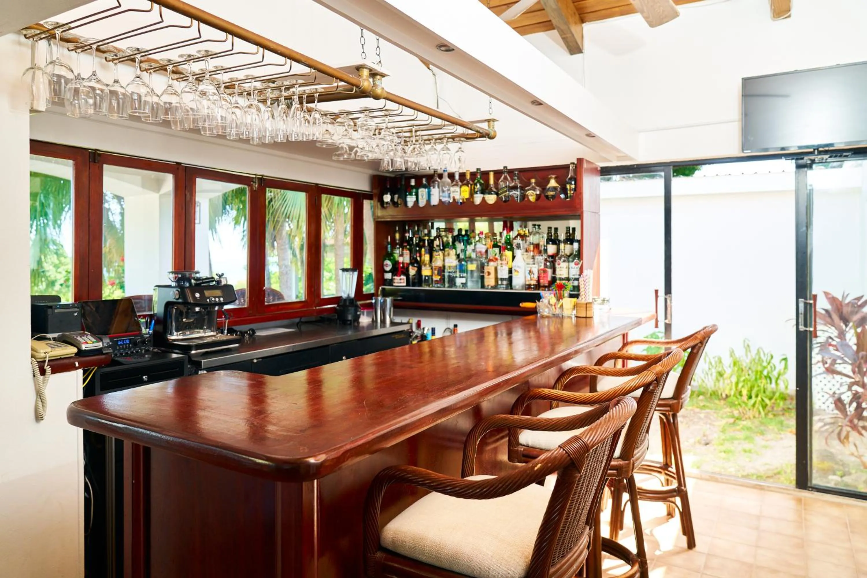 Lounge or bar in Mount Nevis Hotel