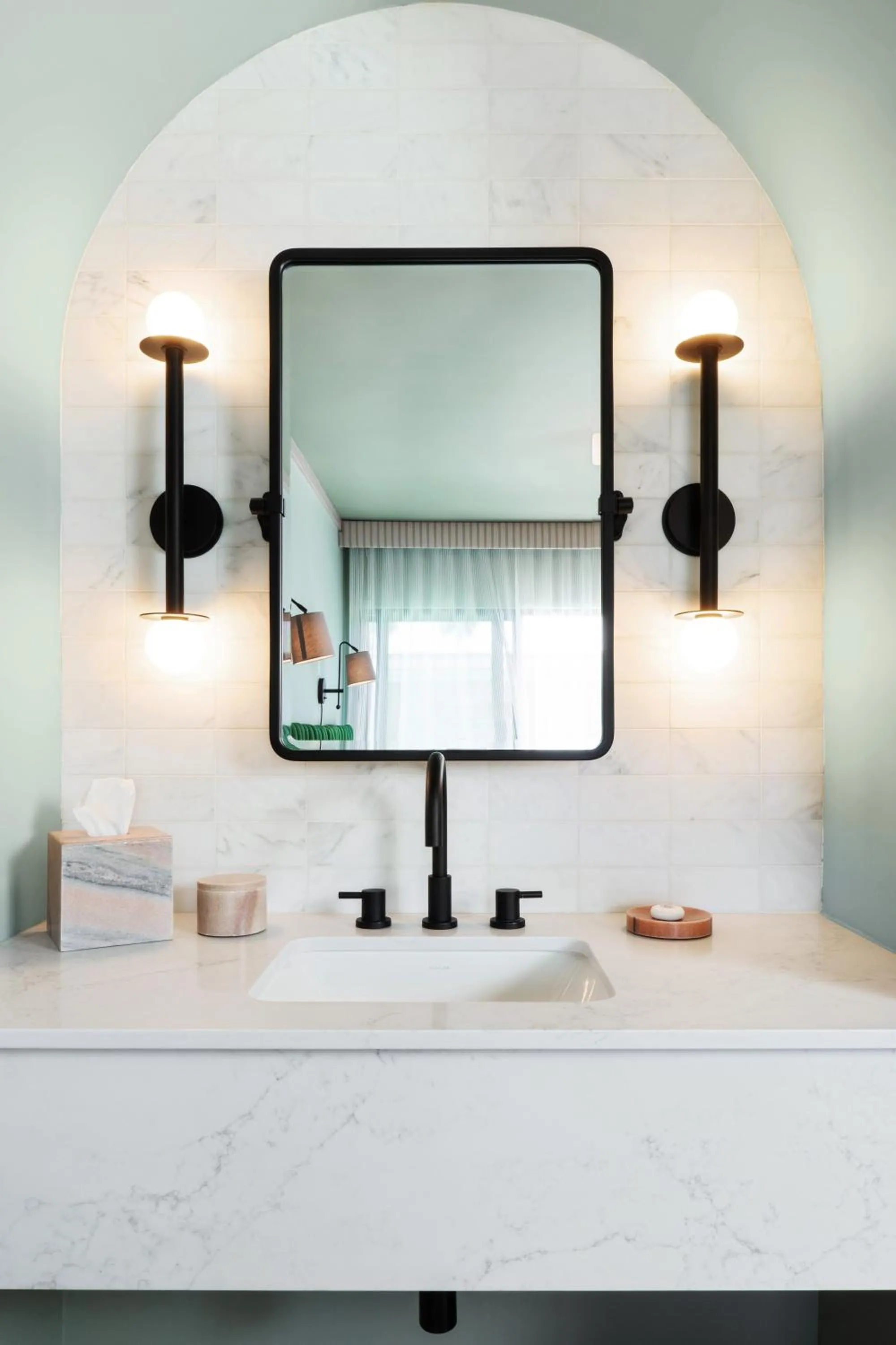 Bathroom in Palihotel Hollywood near Universal Studios