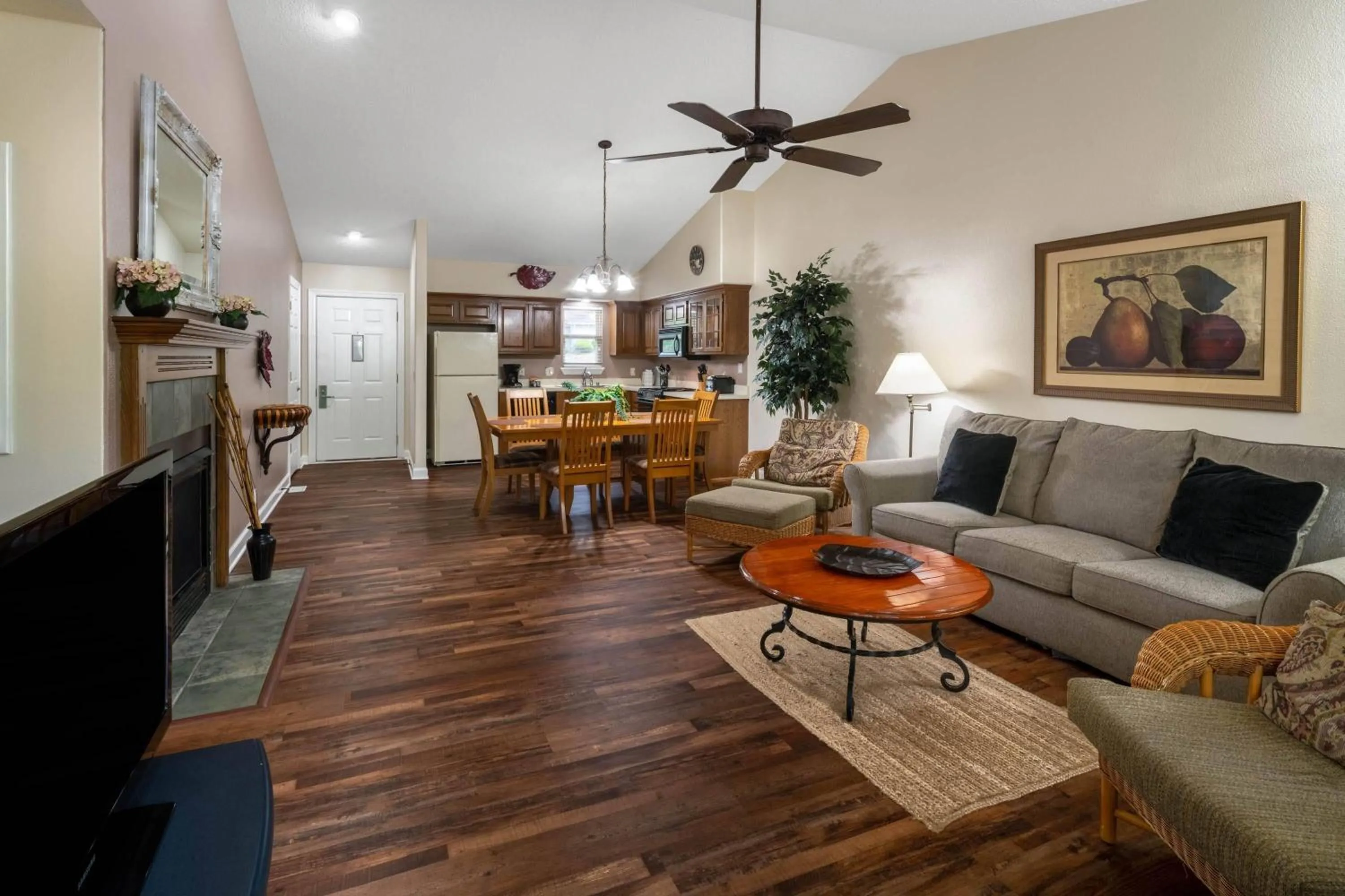 Photo of the whole room in Los Lagos at Hot Springs Village a Ramada by Wyndham