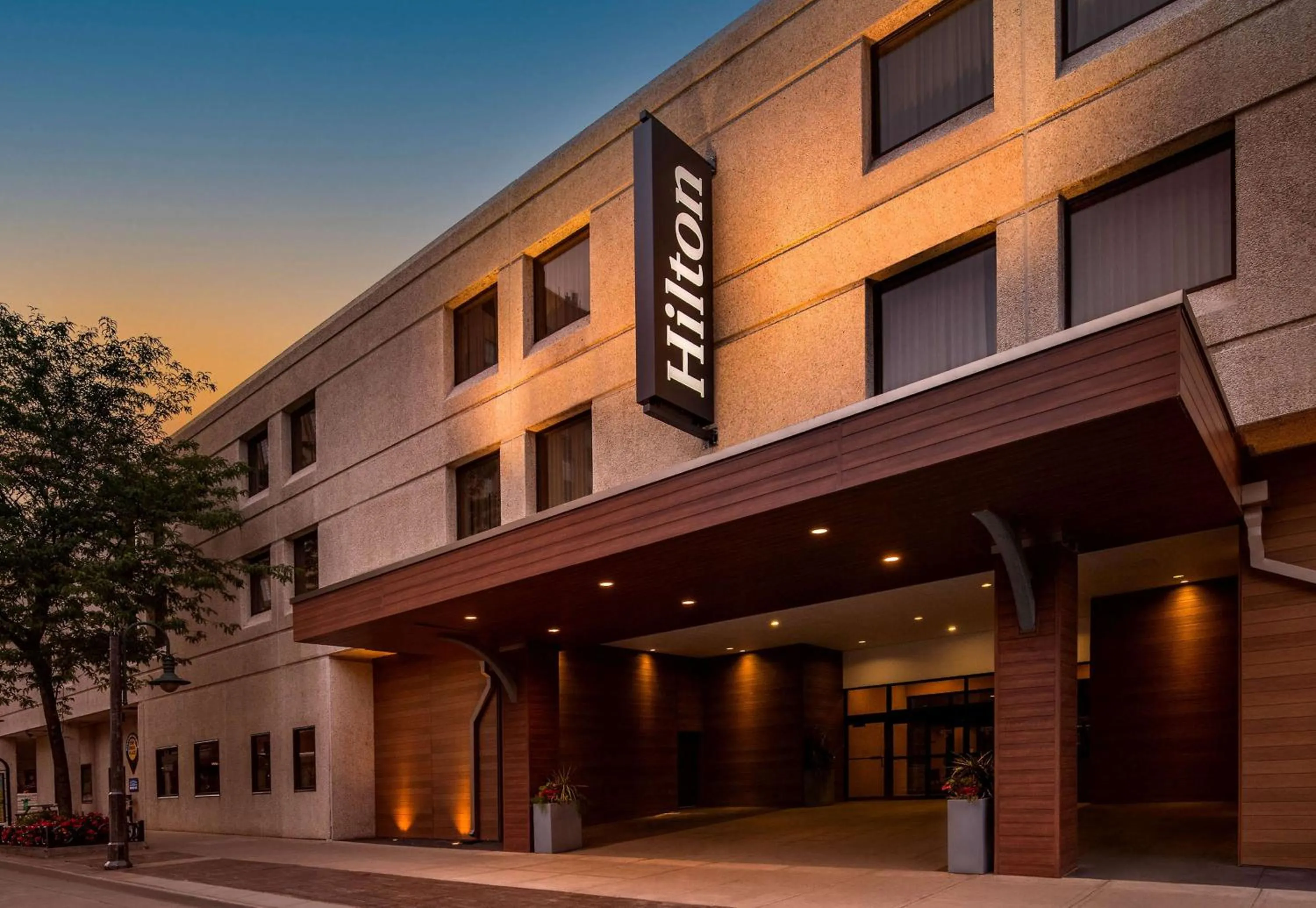 Property building in Hilton Appleton Paper Valley