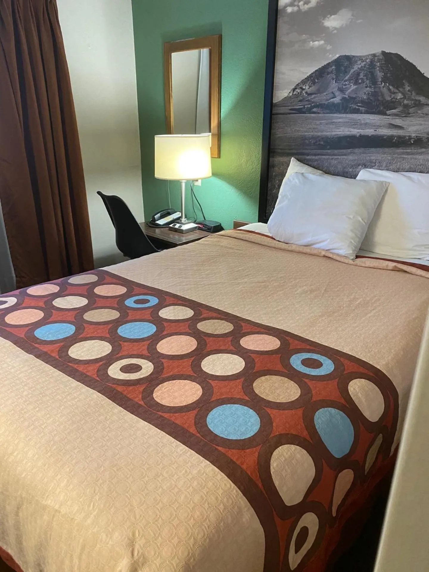 Bed in Super 8 by Wyndham Pierre SD