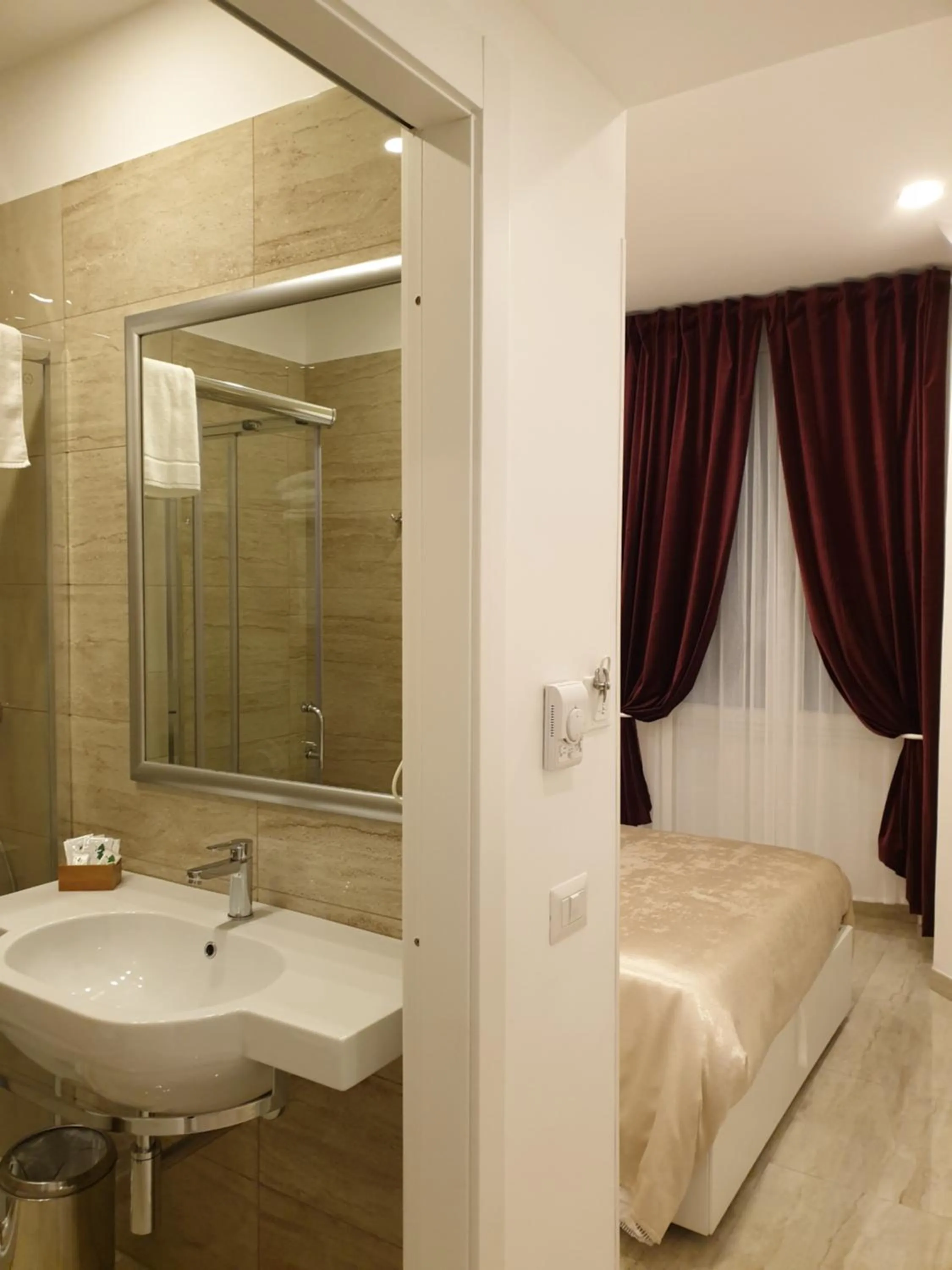 Bathroom, Bed in Museum Guest House