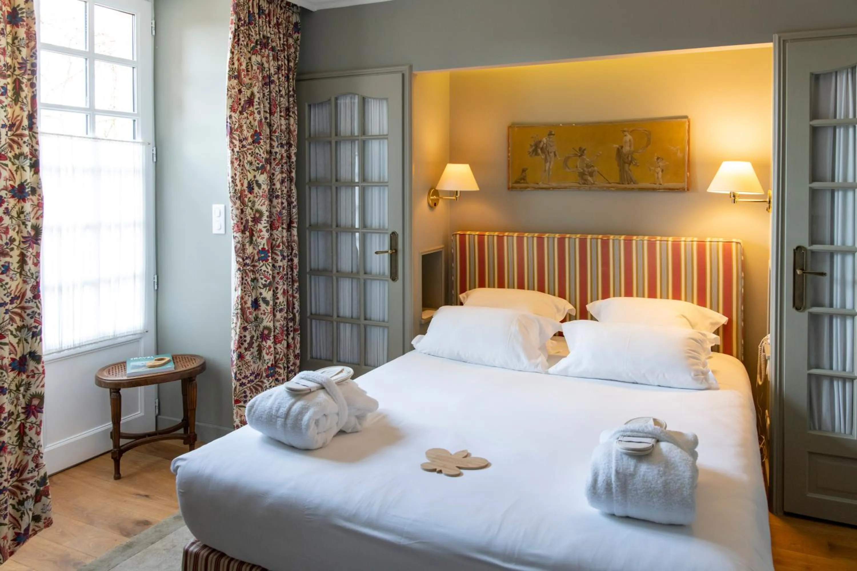 Bedroom, Bed in Le Vieux Logis