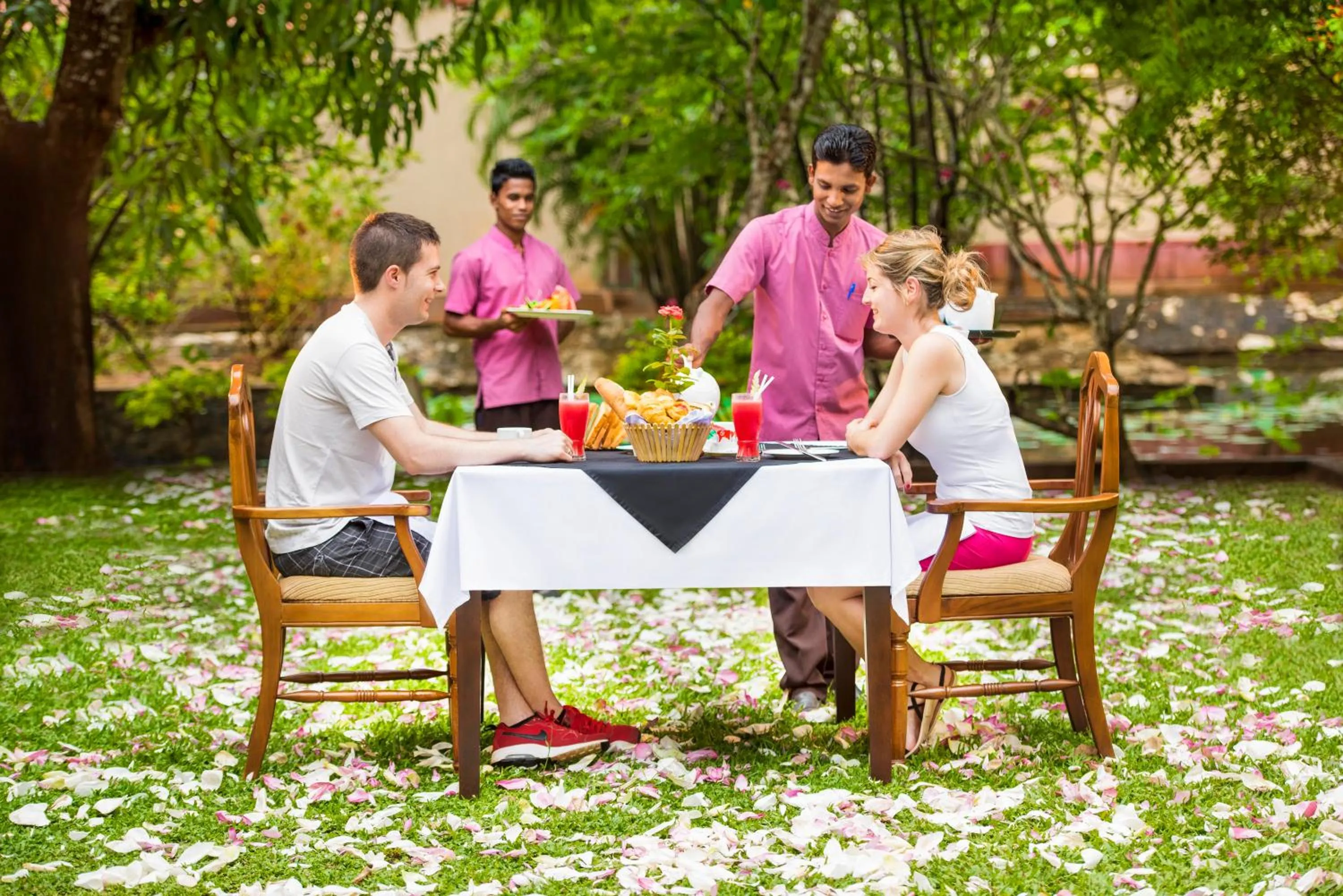 Restaurant/places to eat in Mandara Rosen Yala, Kataragama