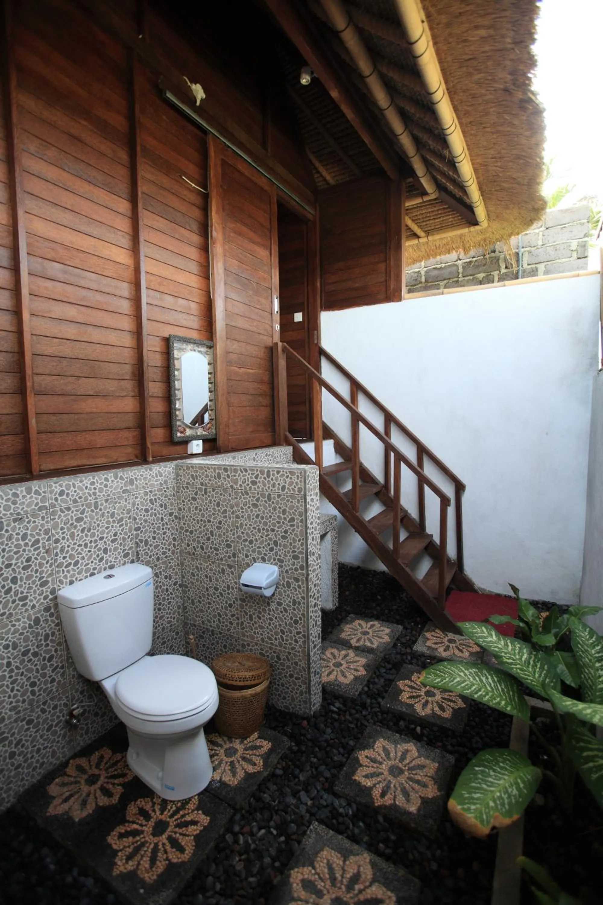 Day in Sunset Coin Lembongan