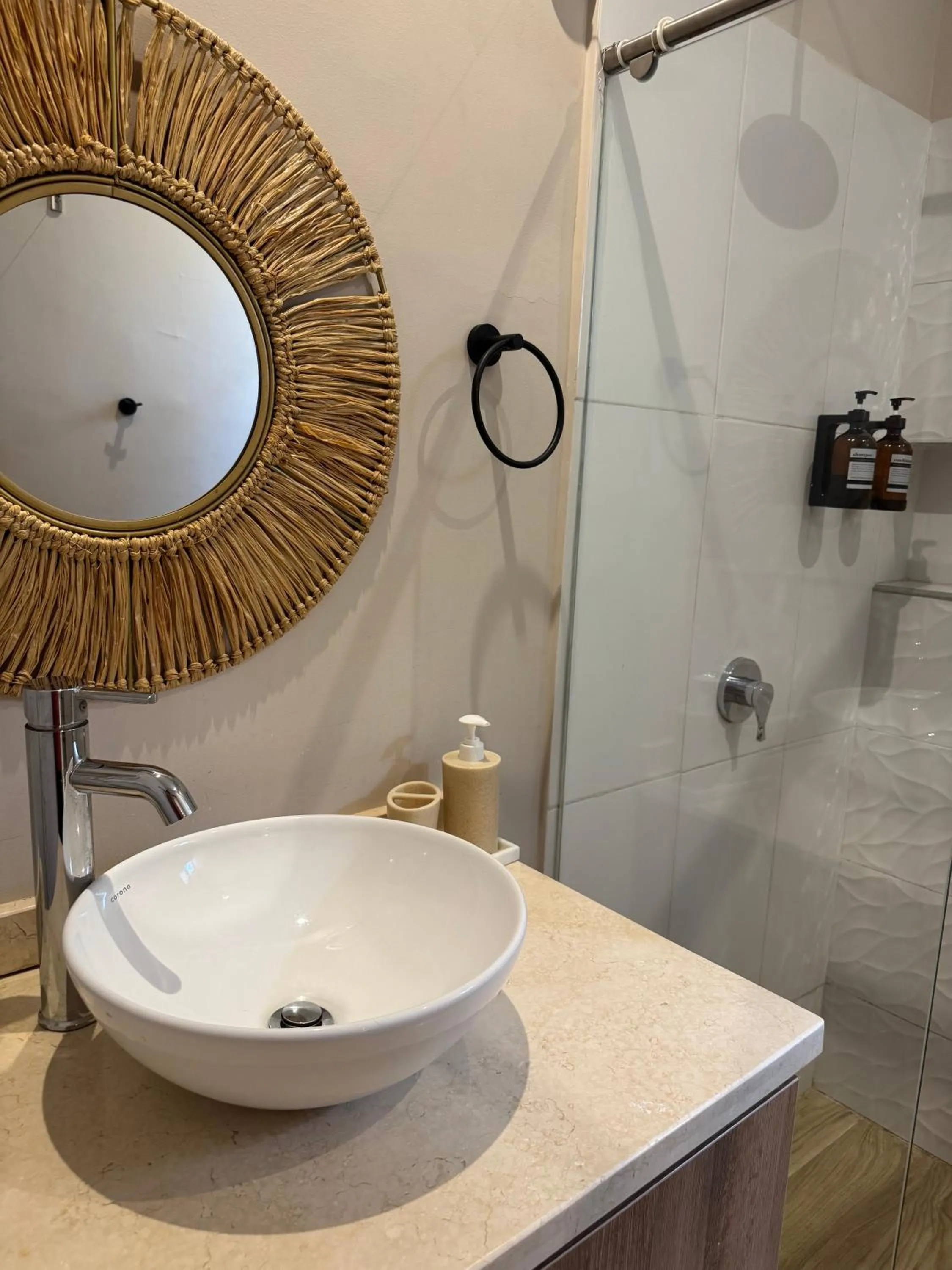 Shower in Casa Roman Hotel Boutique