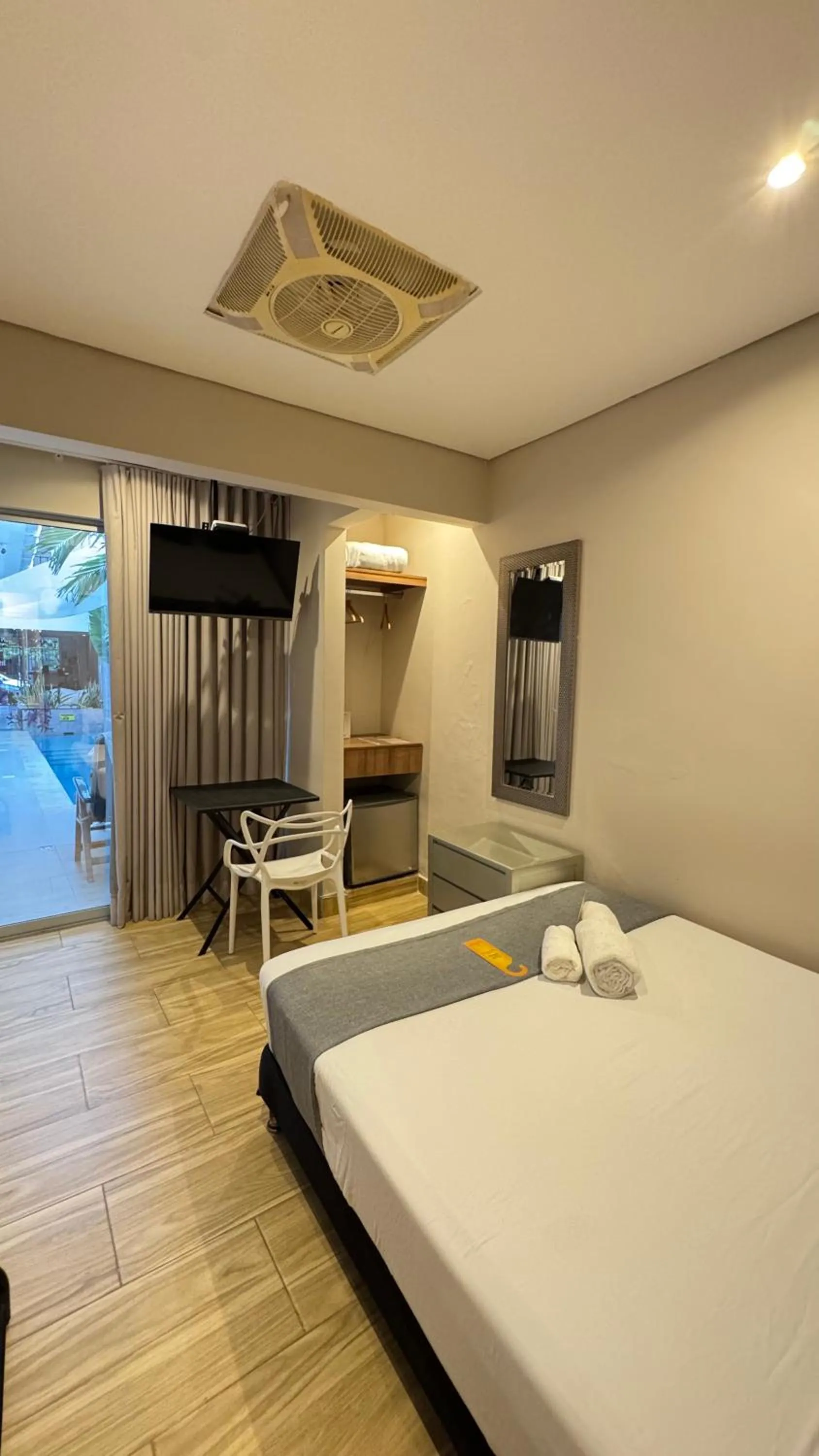 TV and multimedia, Bed in Casa Roman Hotel Boutique