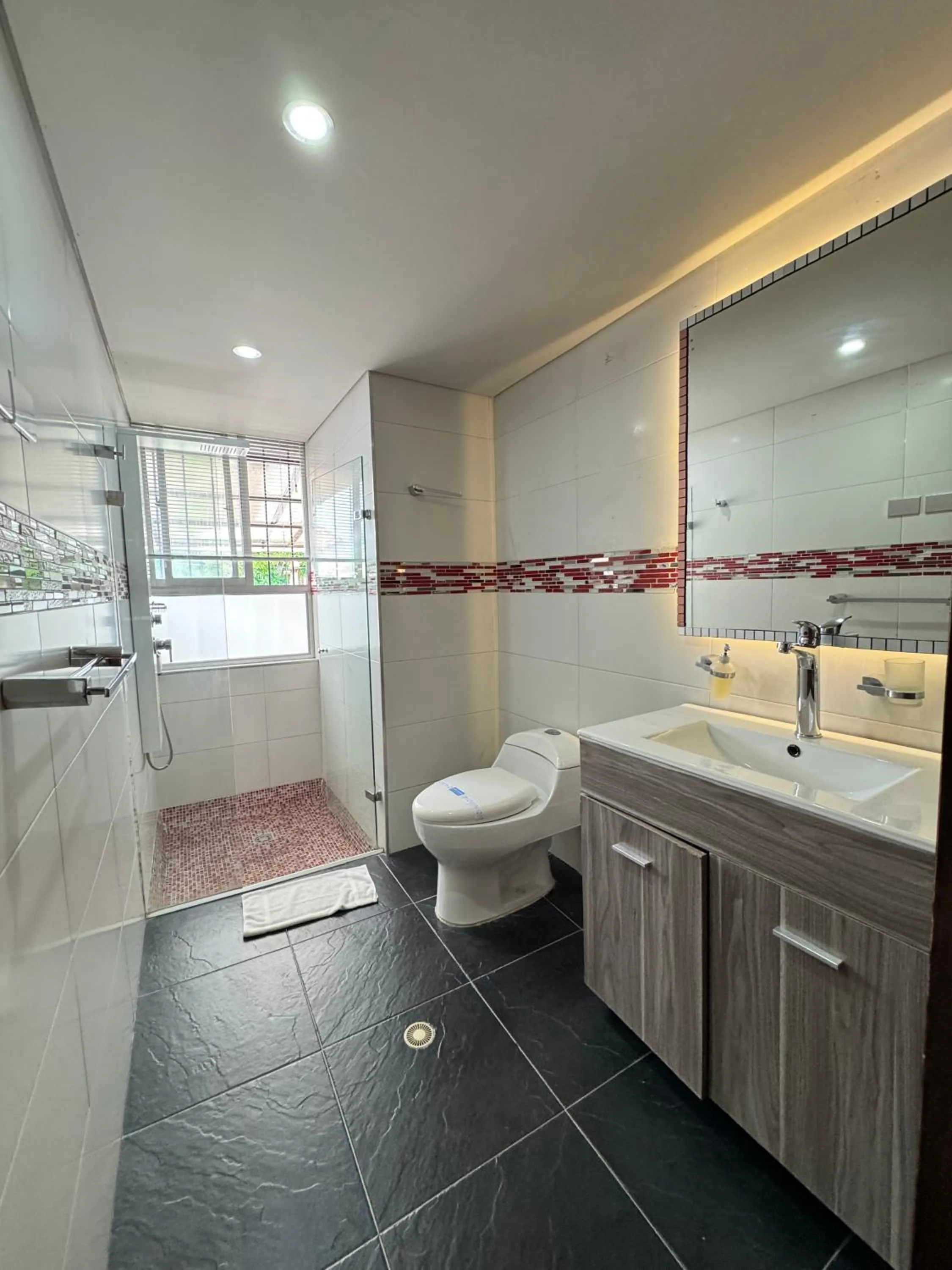 Shower in Casa Roman Hotel Boutique