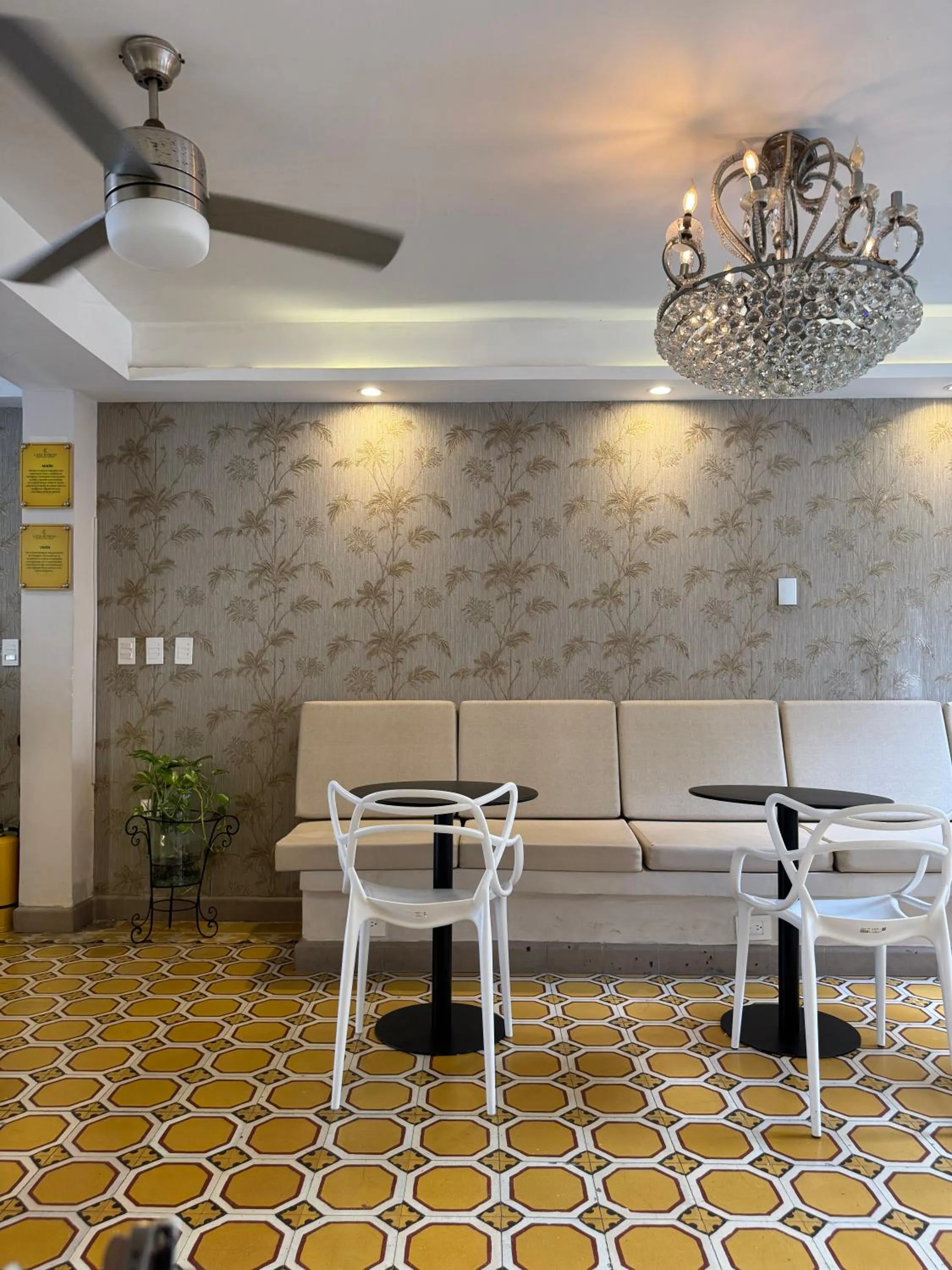 Seating area in Casa Roman Hotel Boutique