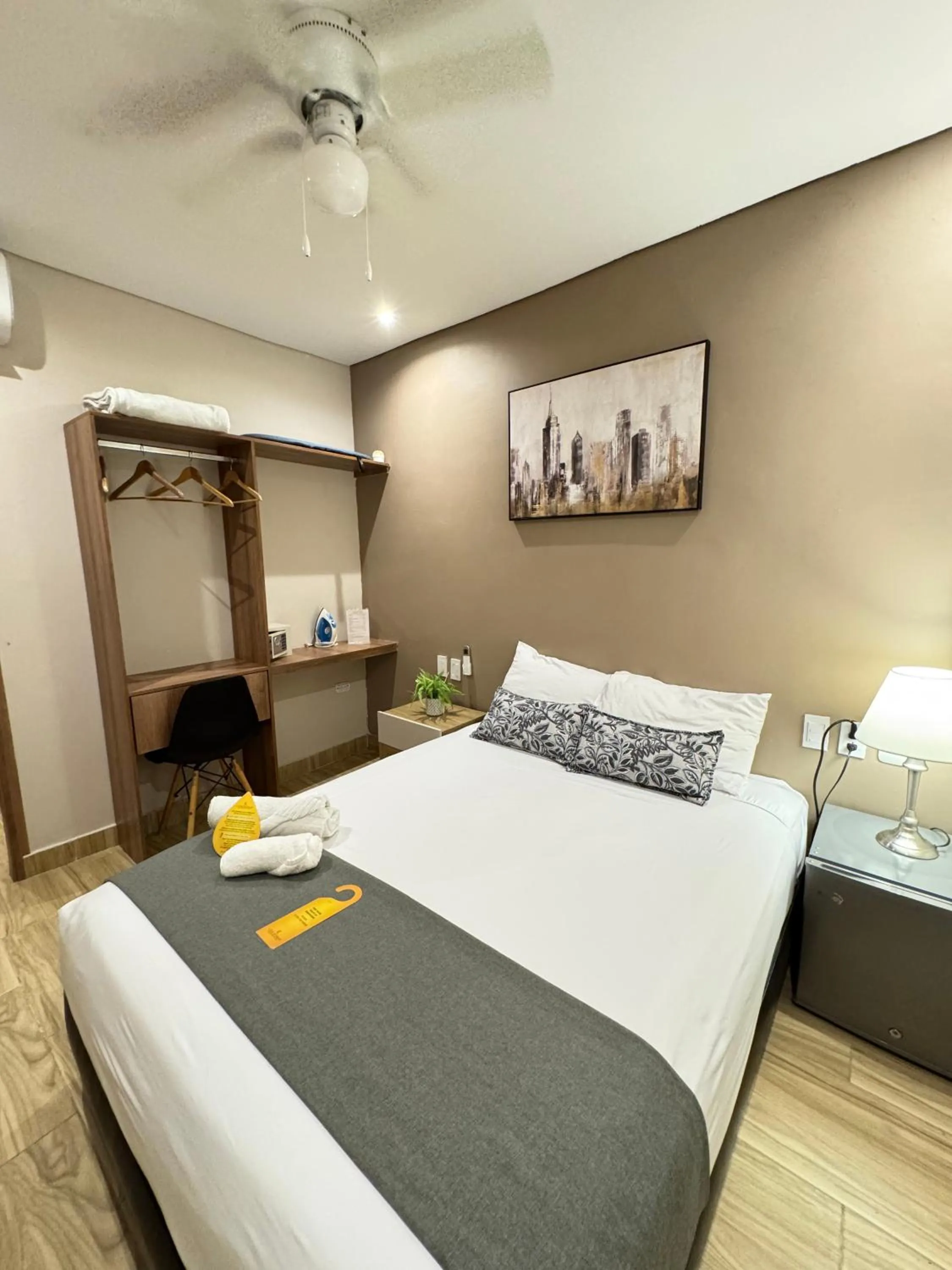 flat iron, Bed in Casa Roman Hotel Boutique