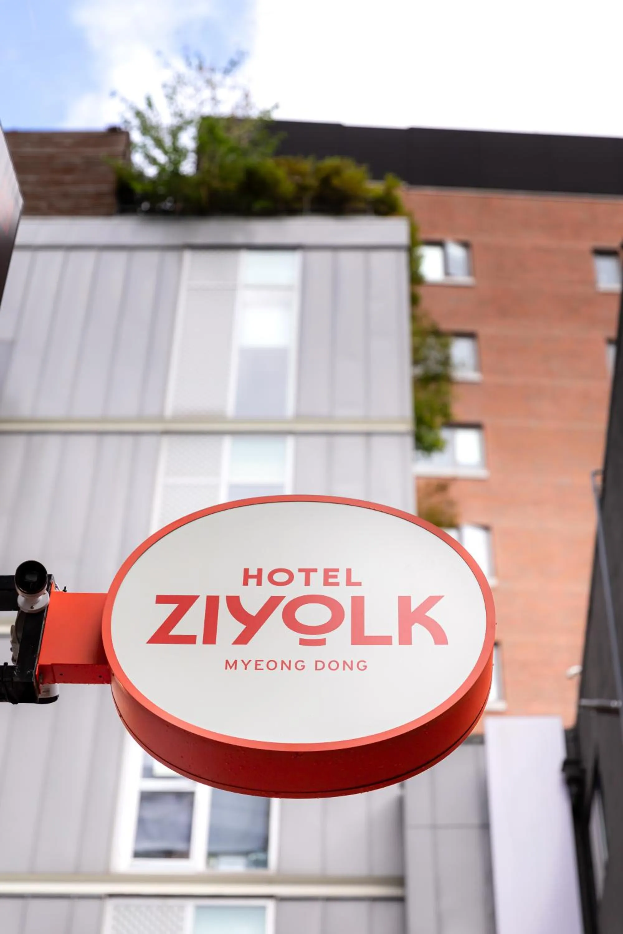 Property building in ZIYOLK Myeongdong