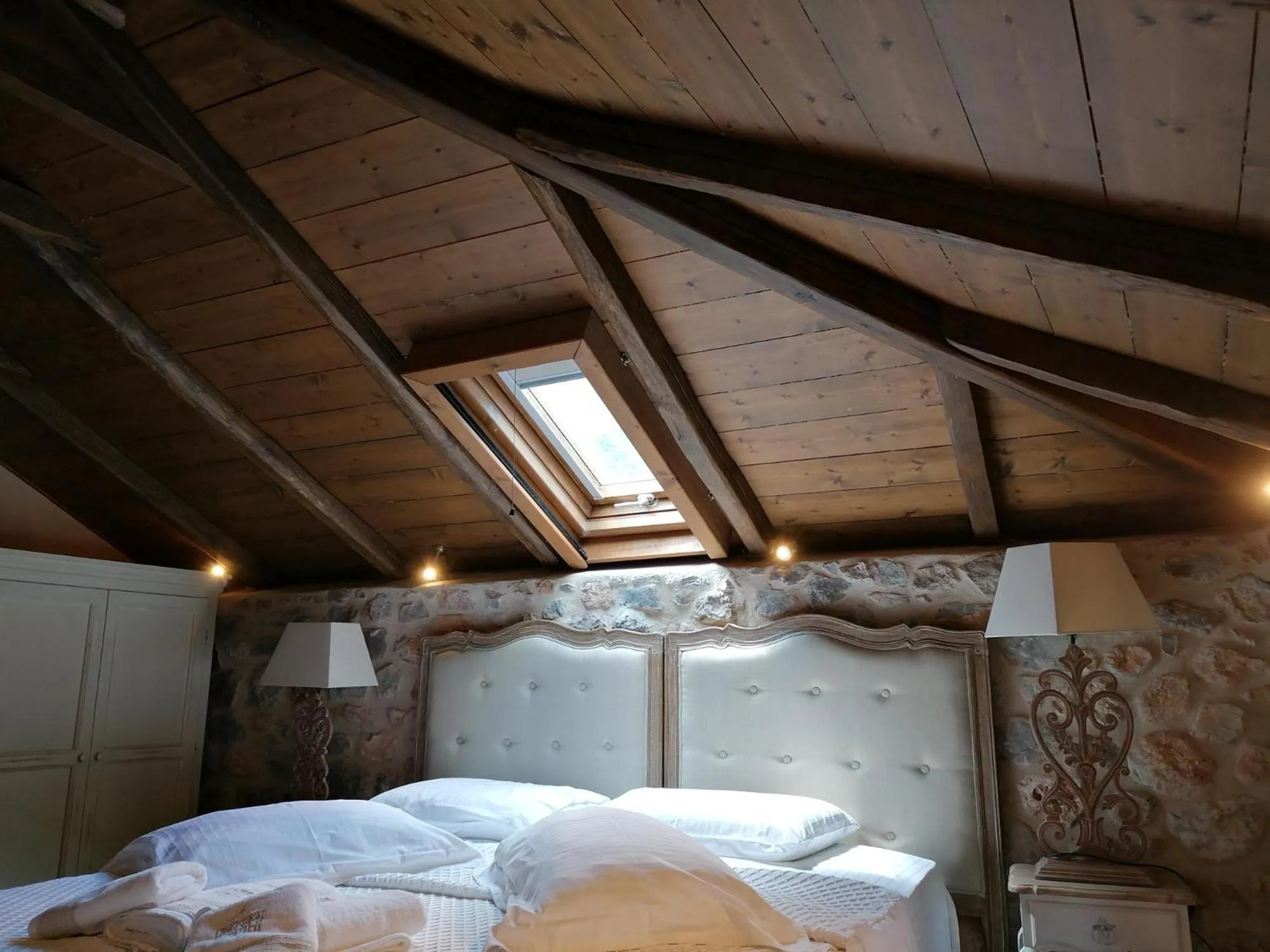 Bed in Archontiko Chioti