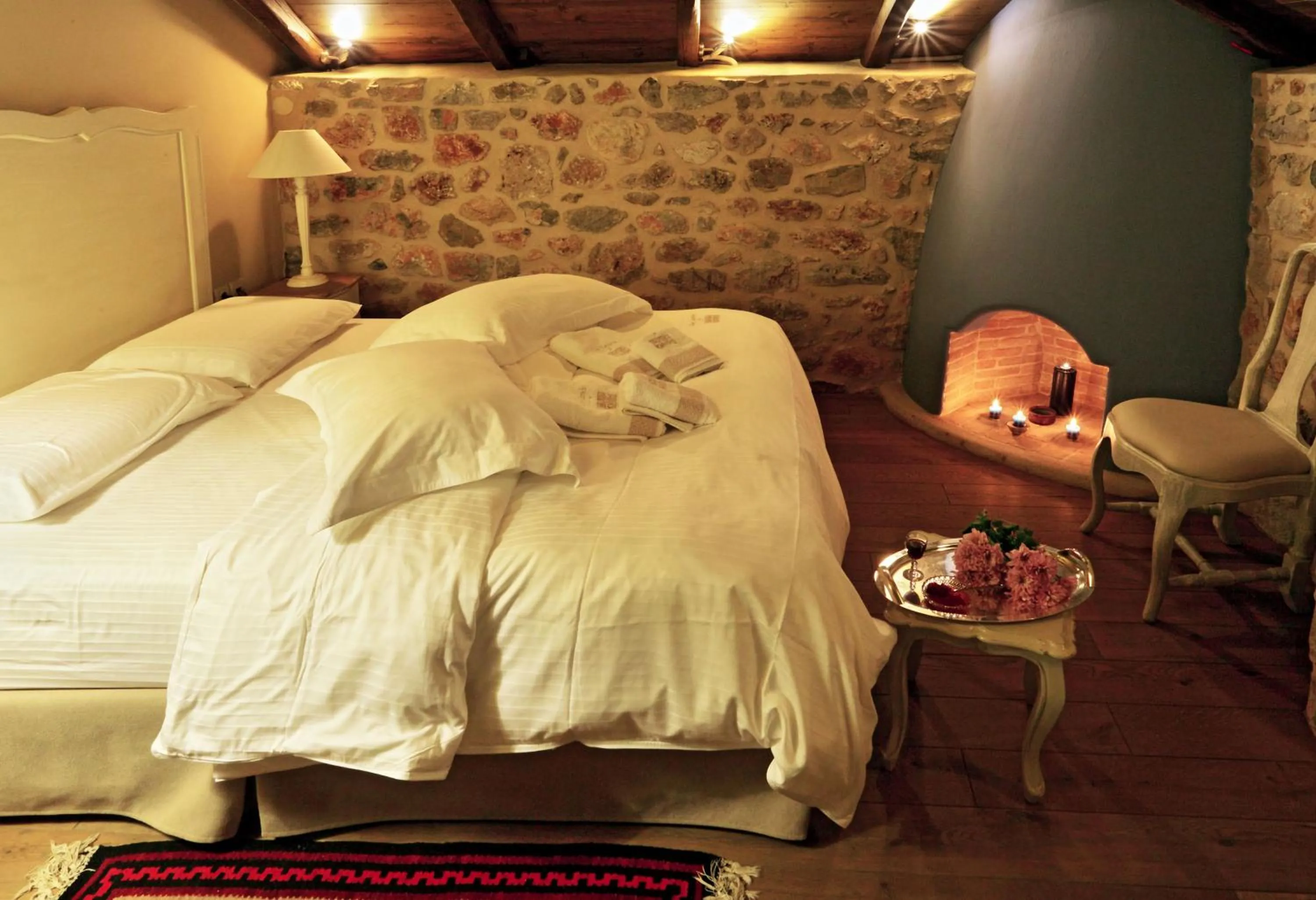 Bed in Archontiko Chioti