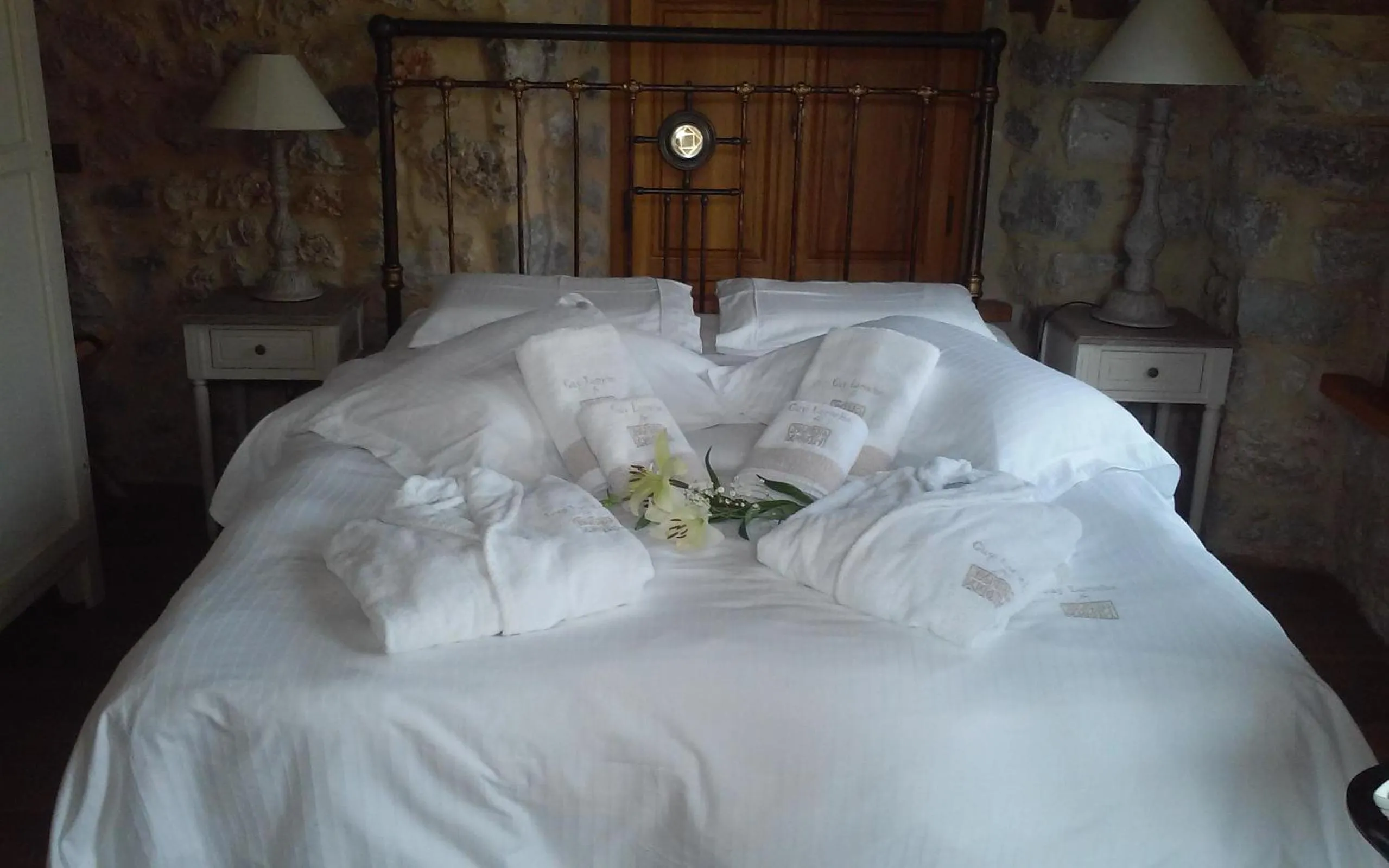 Bed in Archontiko Chioti