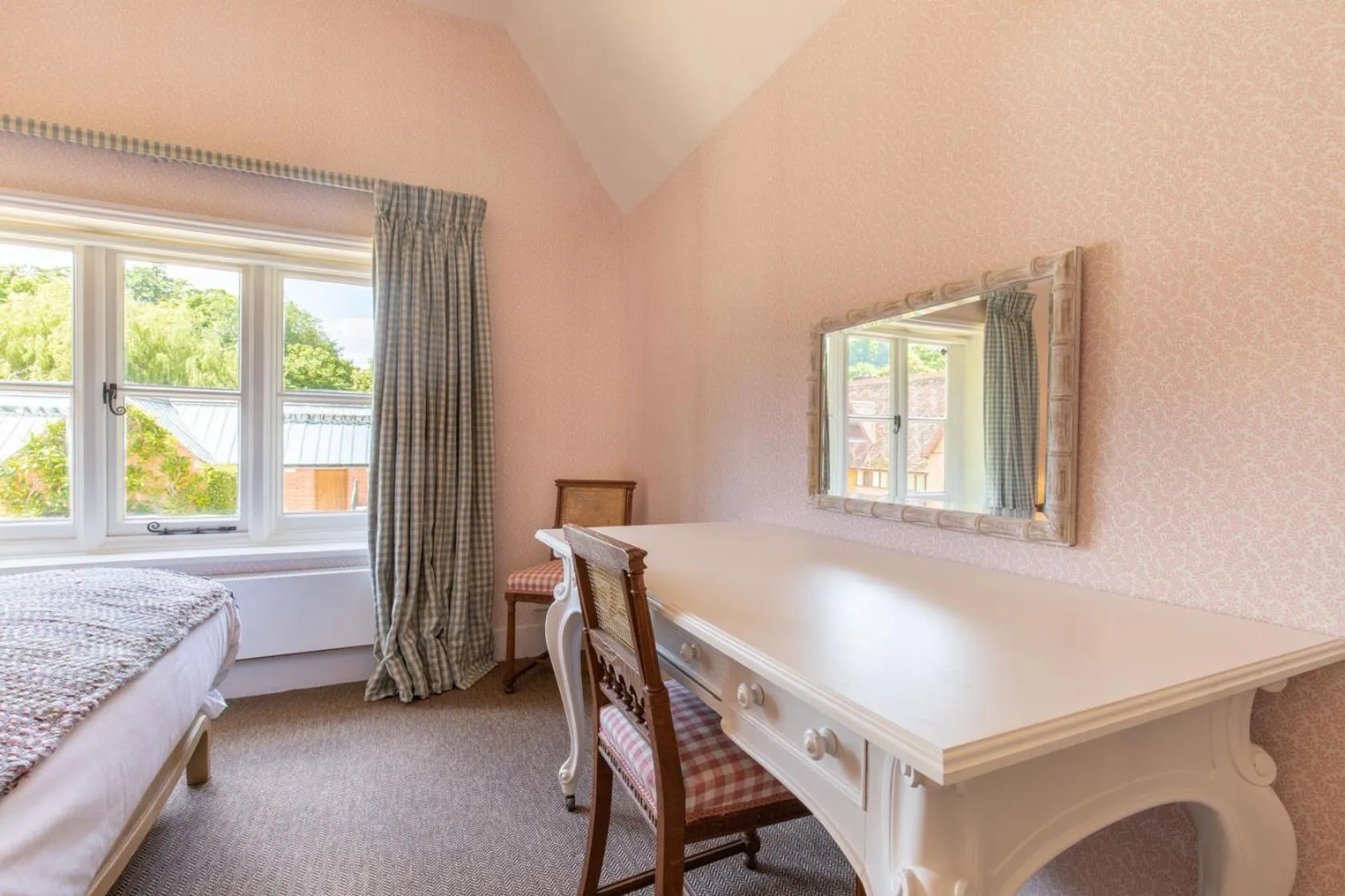 The Five Arrows Hotel