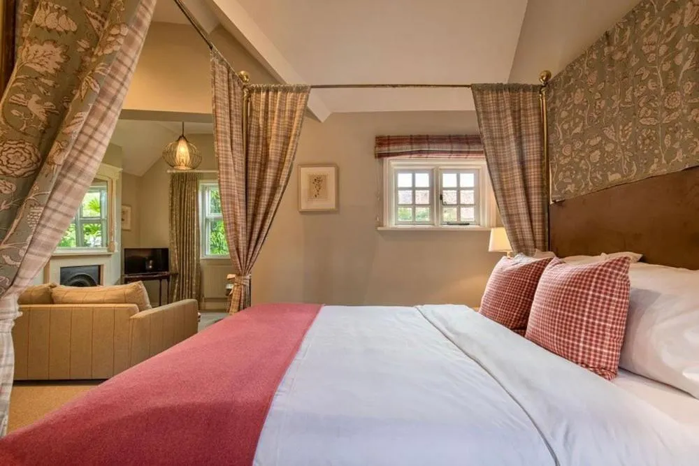 The Five Arrows Hotel