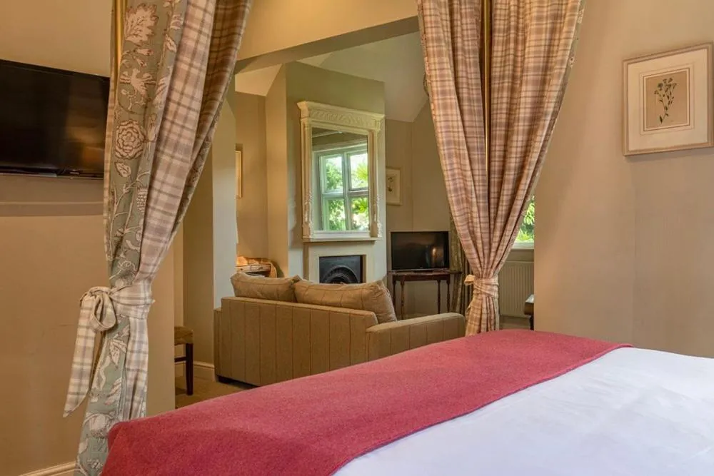 The Five Arrows Hotel