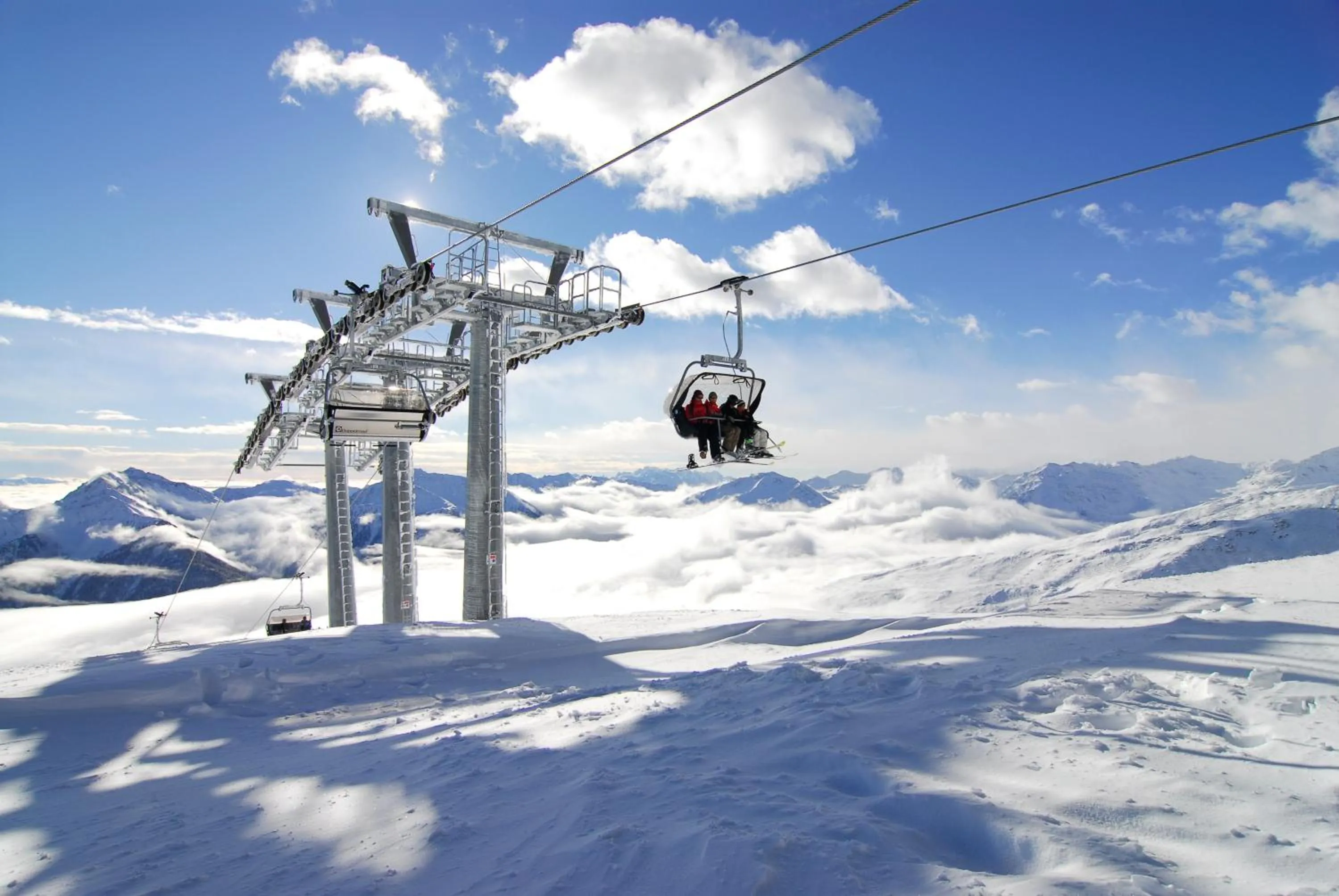 Skiing in Arosea Life Balance Hotel