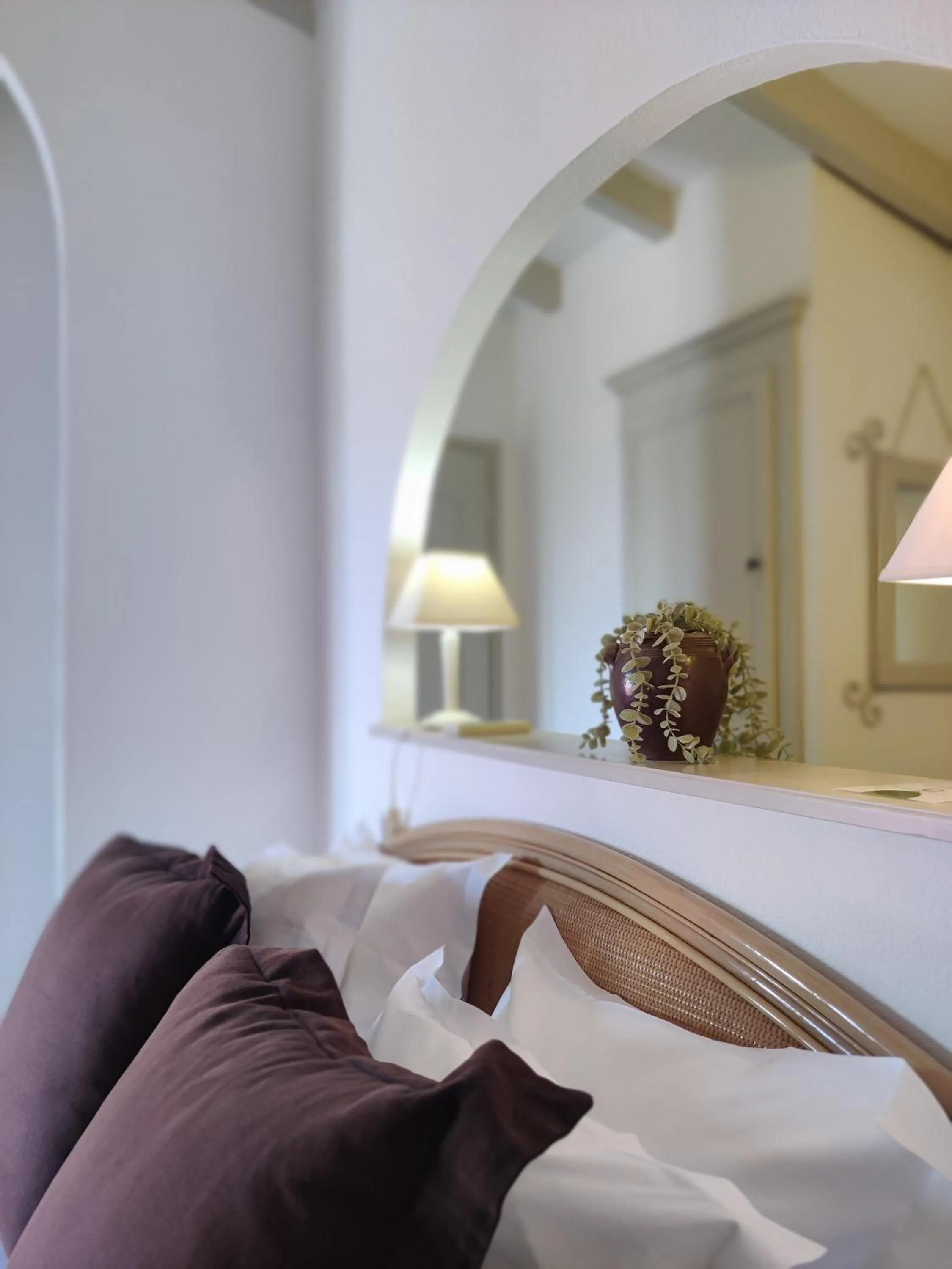 Bed in Le Roc E Fiori Hotel - Teritoria