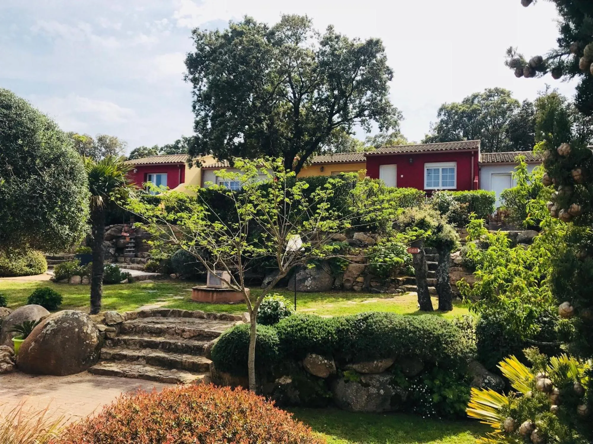 Facade/entrance in Le Roc E Fiori Hotel - Teritoria