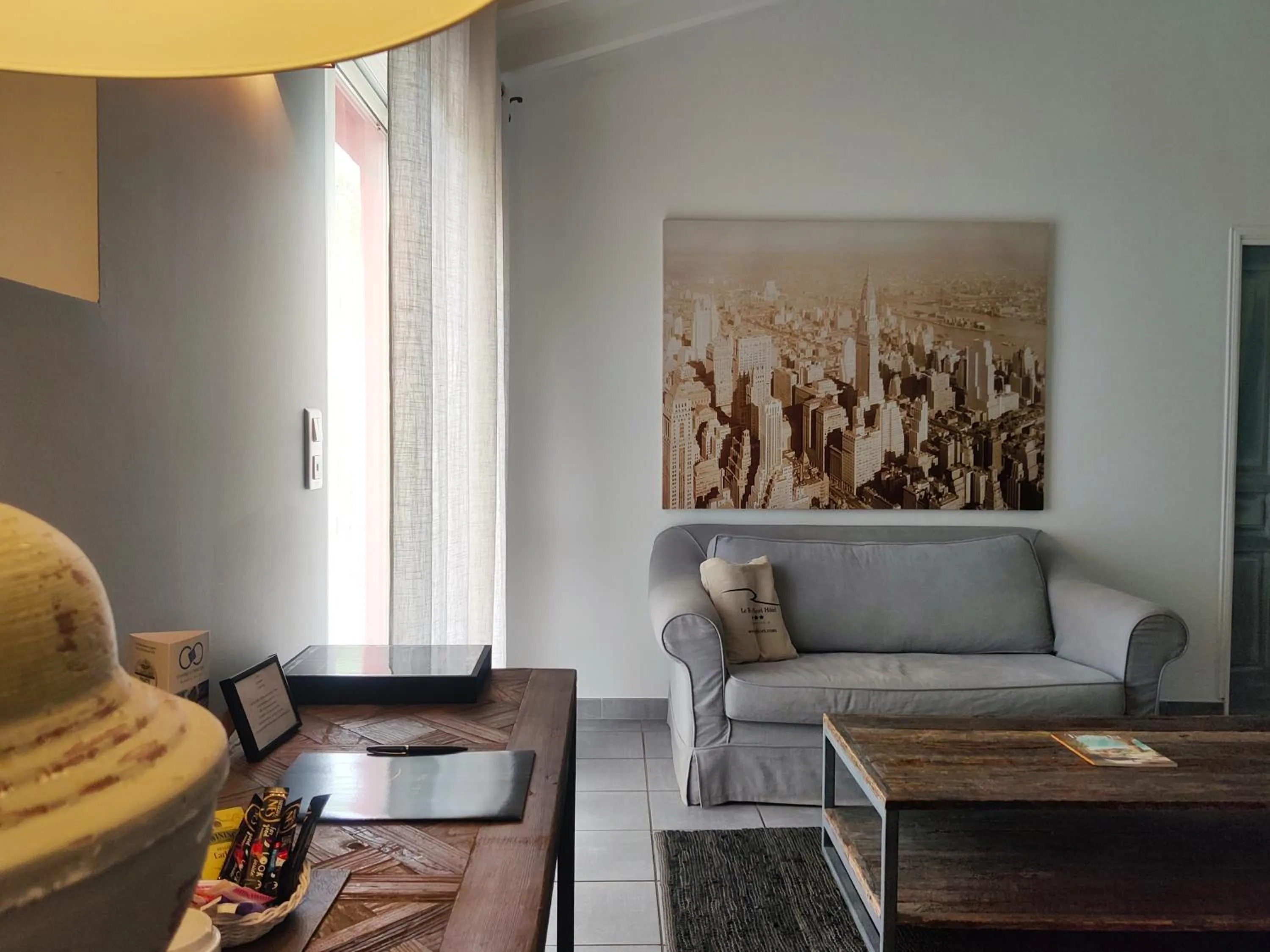 Living room in Le Roc E Fiori Hotel - Teritoria